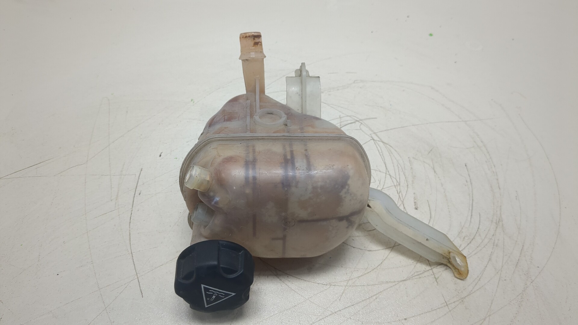 Бачок расширительный