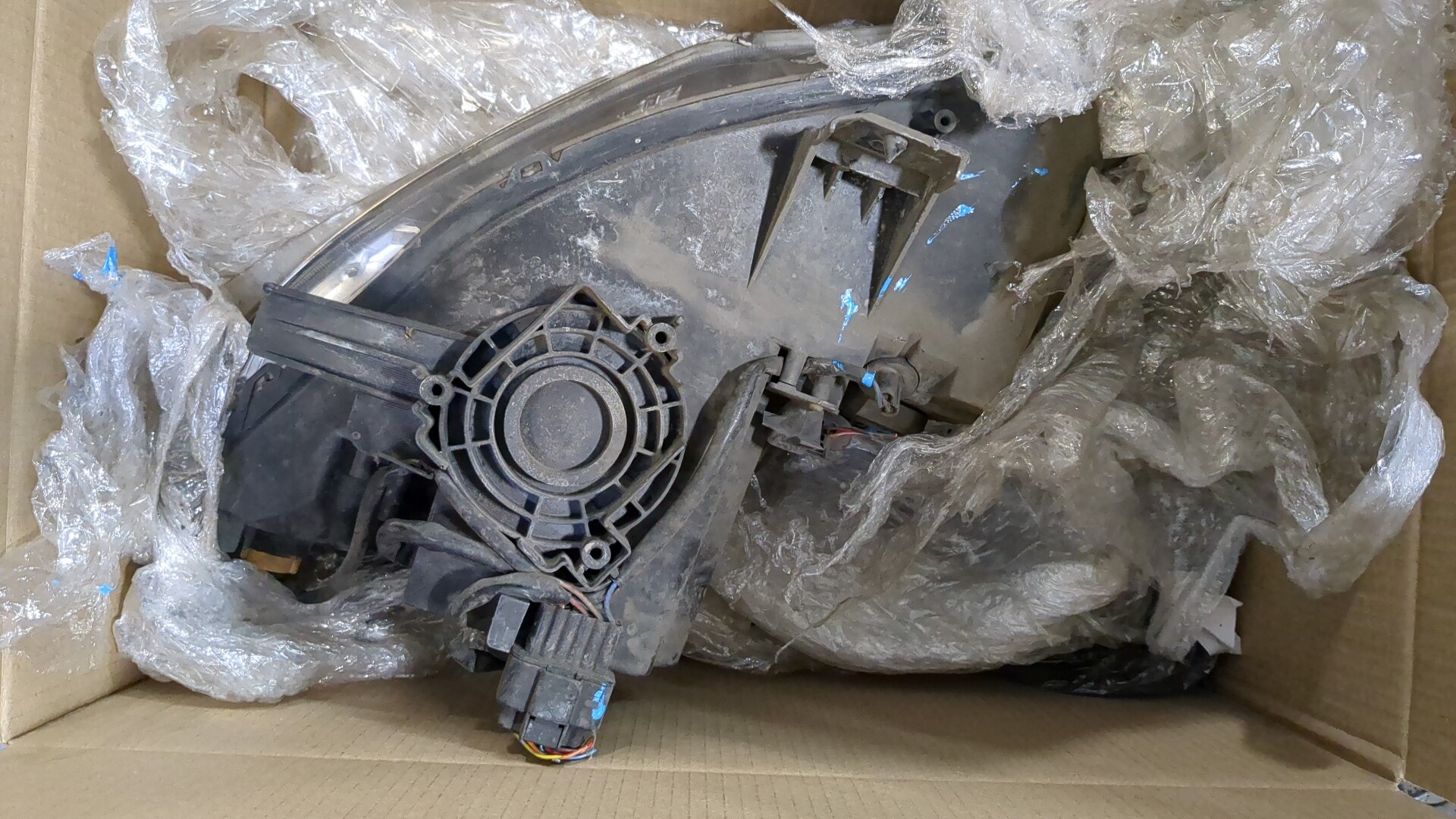 Фара правая