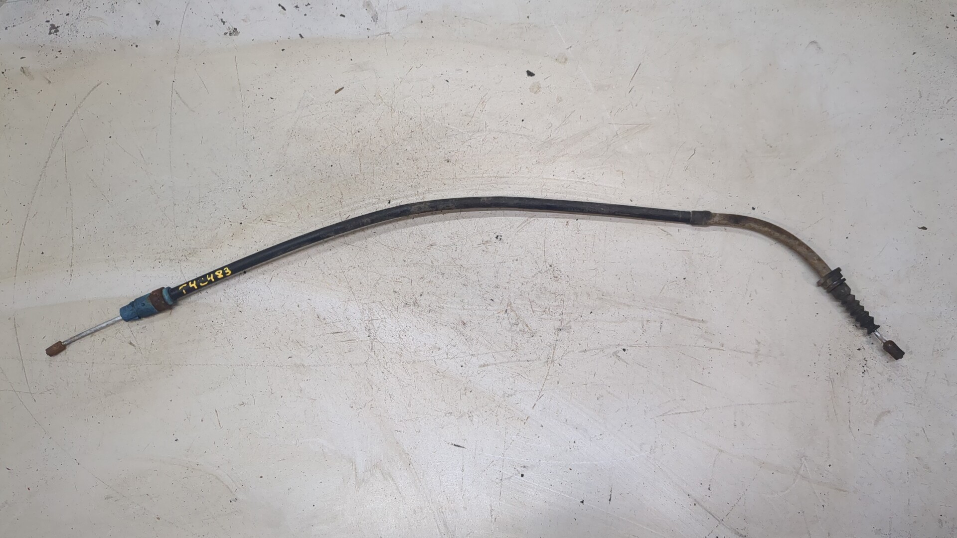 Трос стояночного тормоза