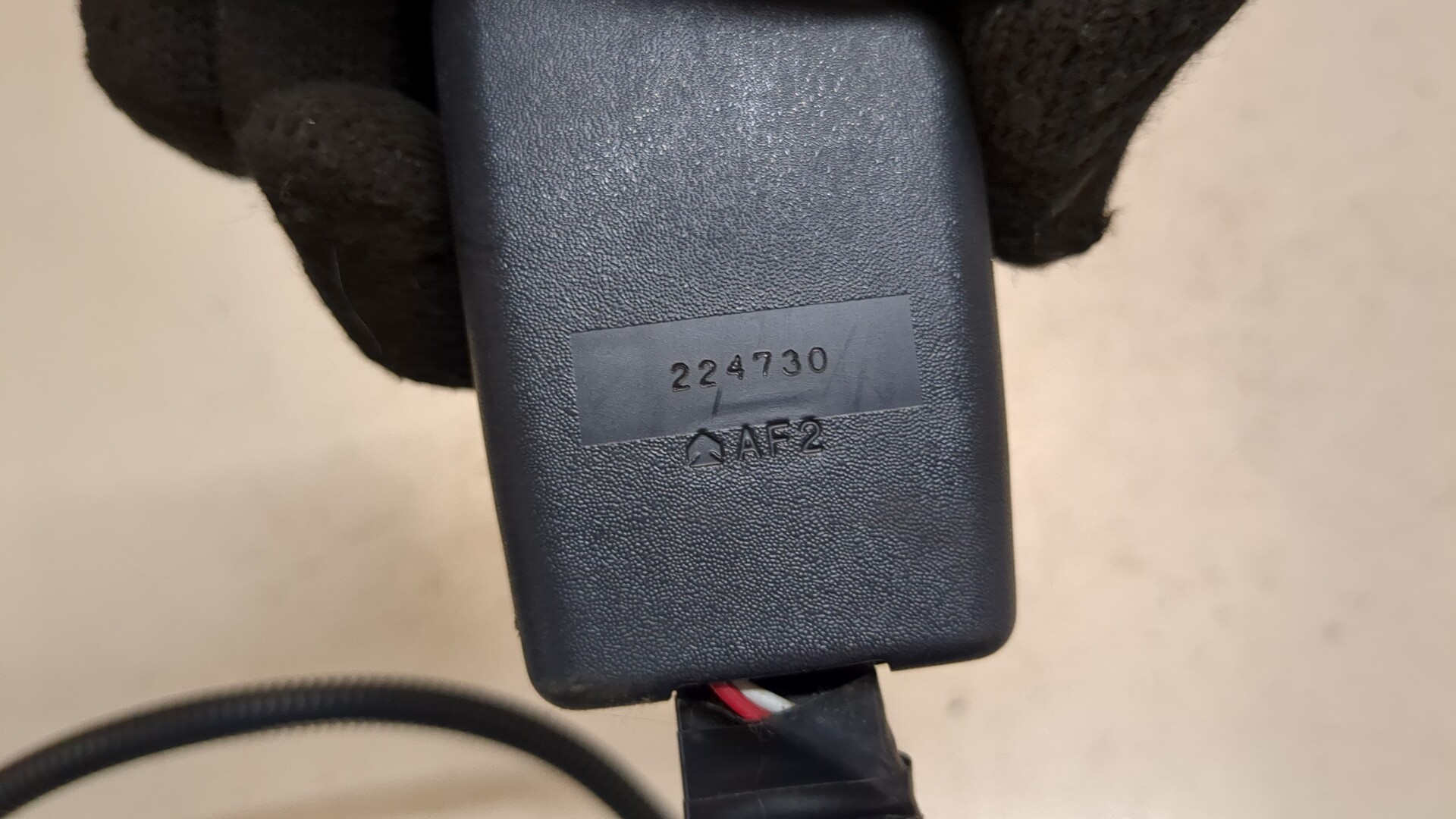 Ответная часть ремня безопасности