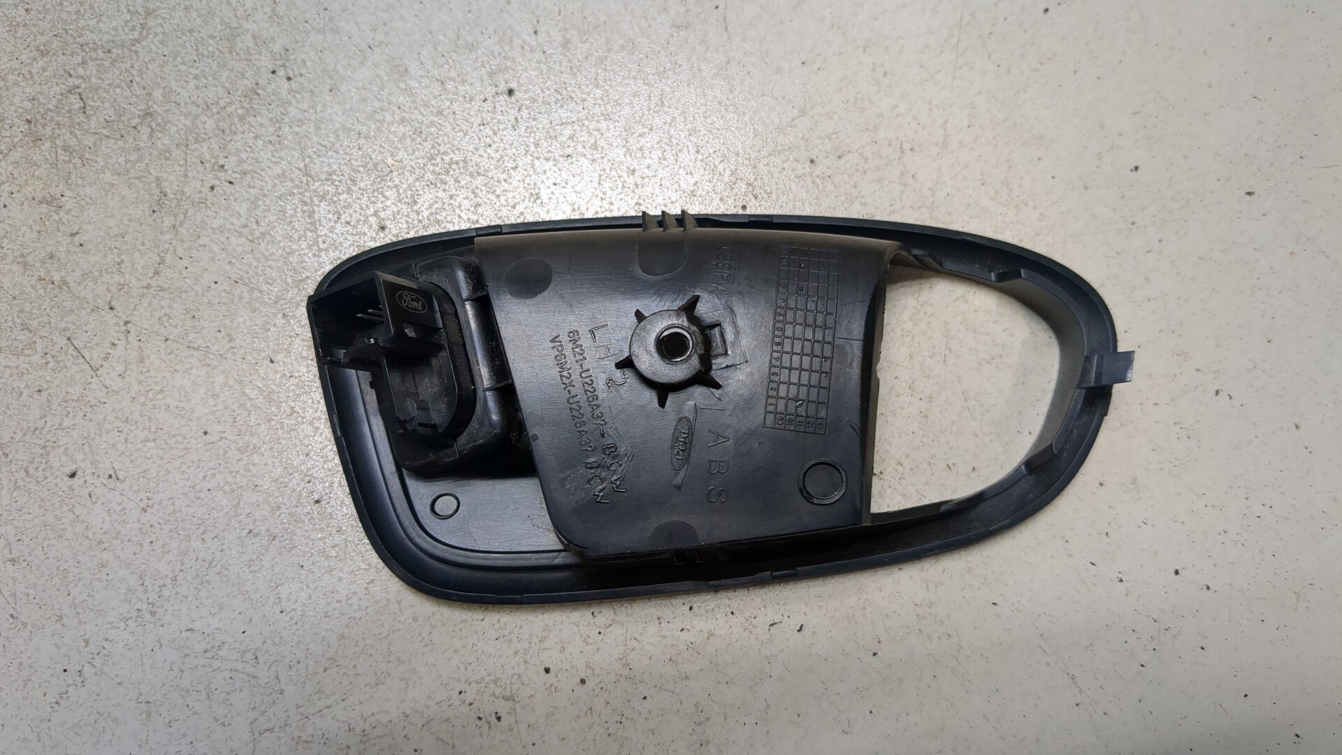 Кнопка стеклоподъемника