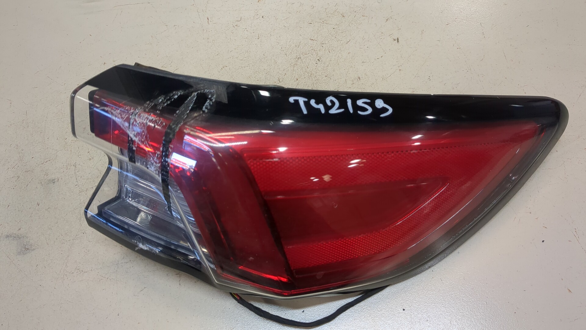 Фонарь задний правый