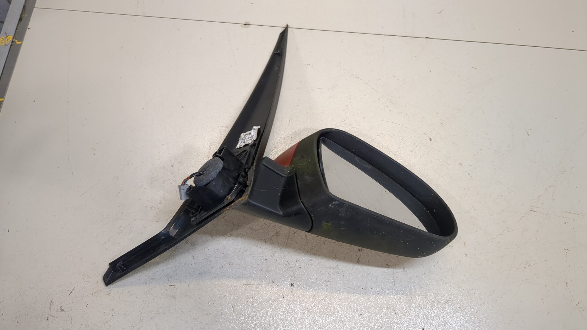 Зеркало правое электрическое