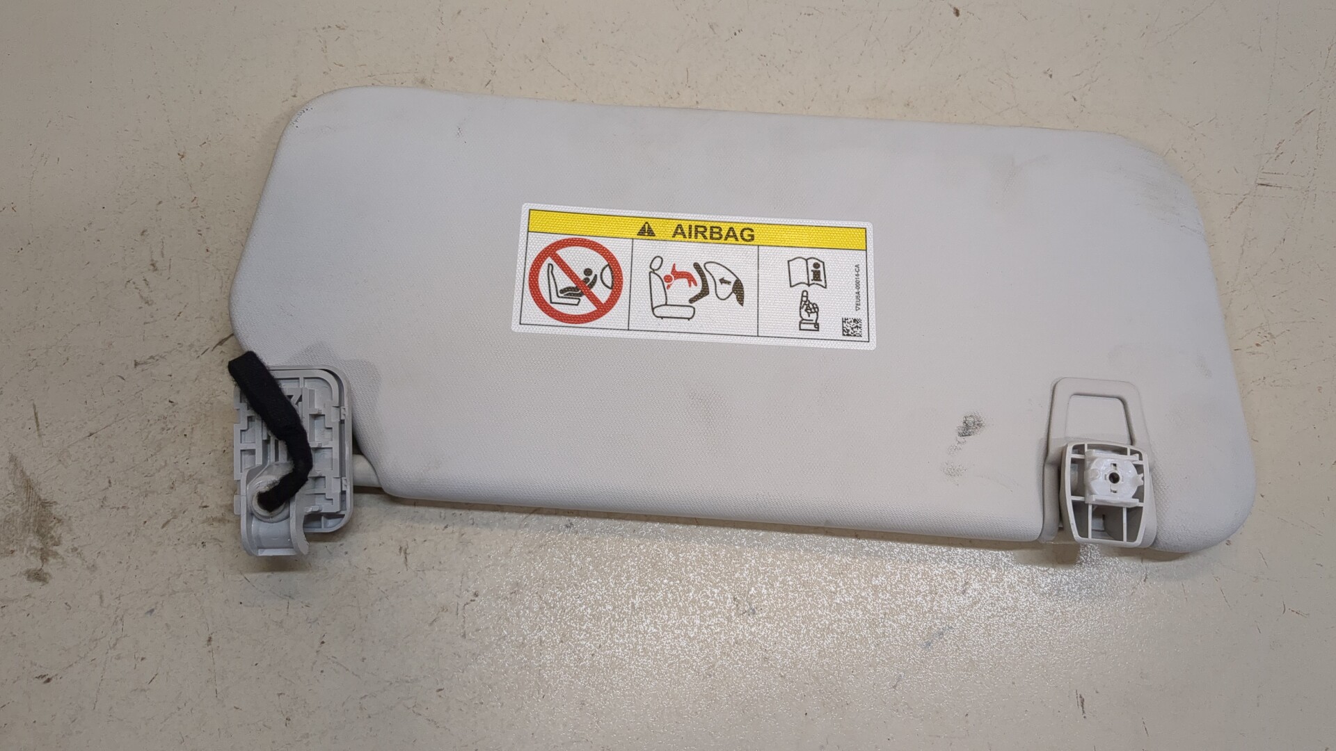 Козырек солнцезащитный