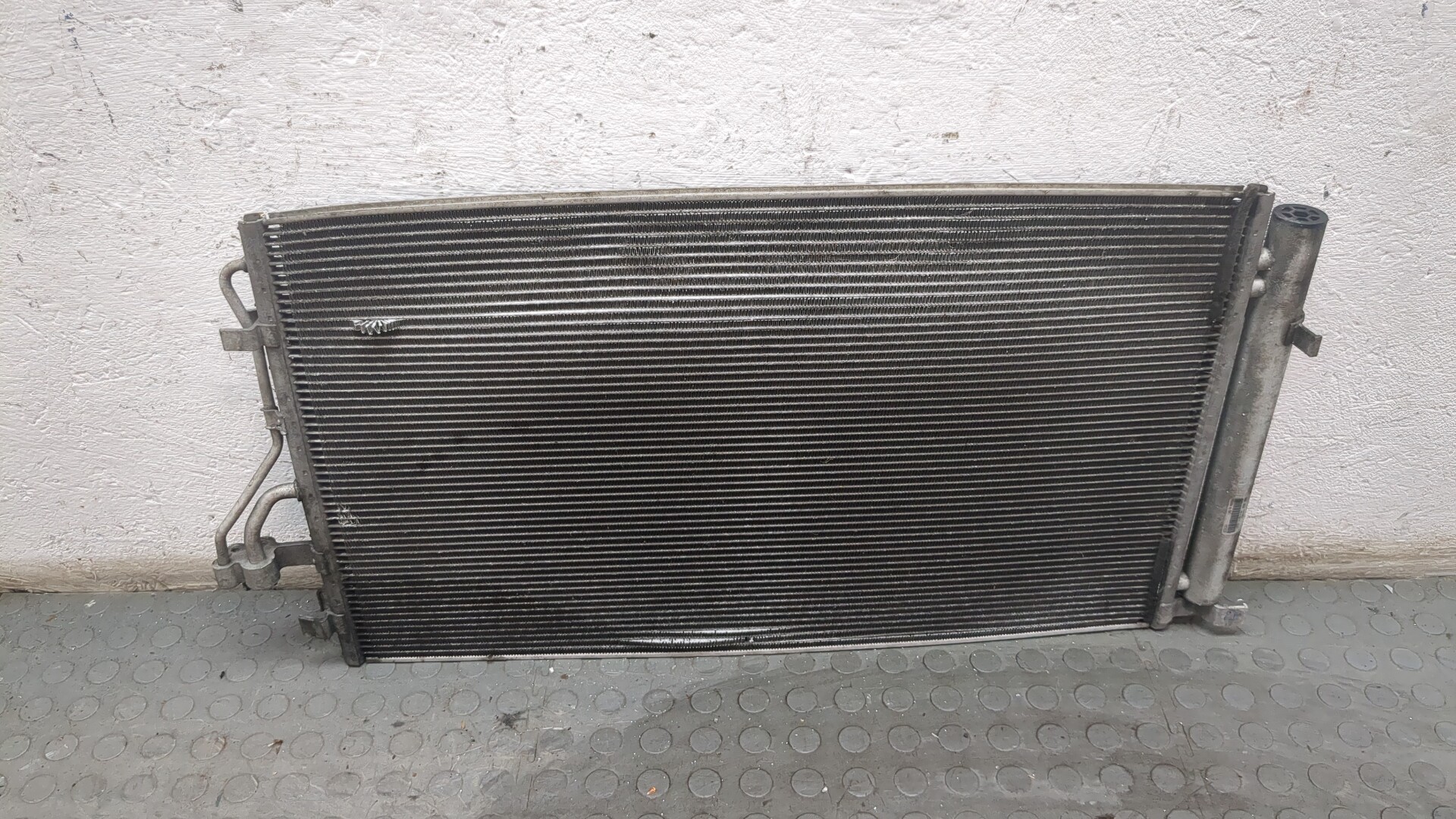 Радиатор кондиционера / конденсер
