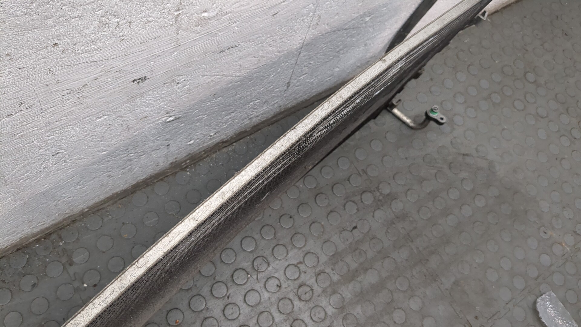 Радиатор кондиционера / конденсер