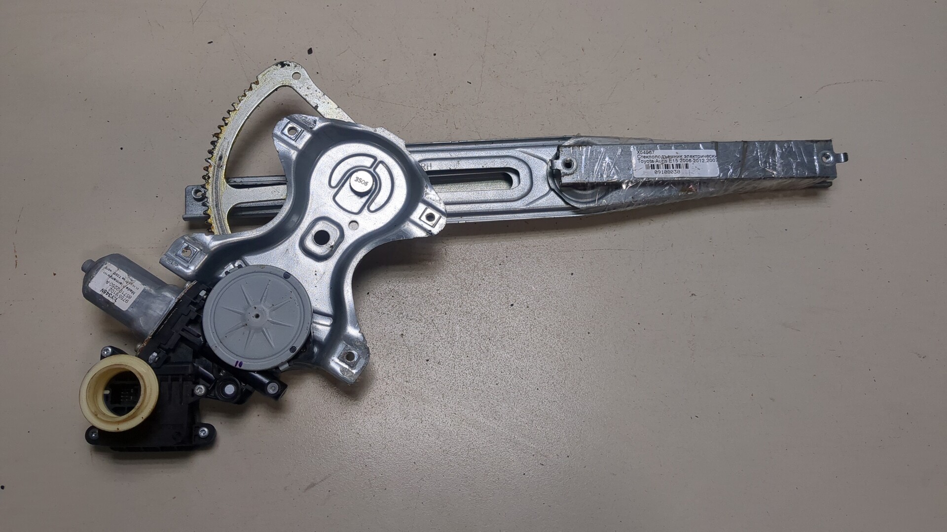 Стеклоподъемник электр. передний правый