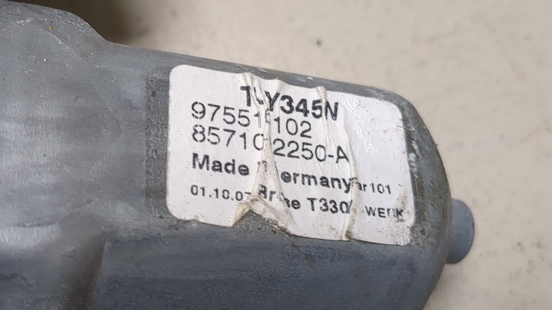 Стеклоподъемник электр. передний правый