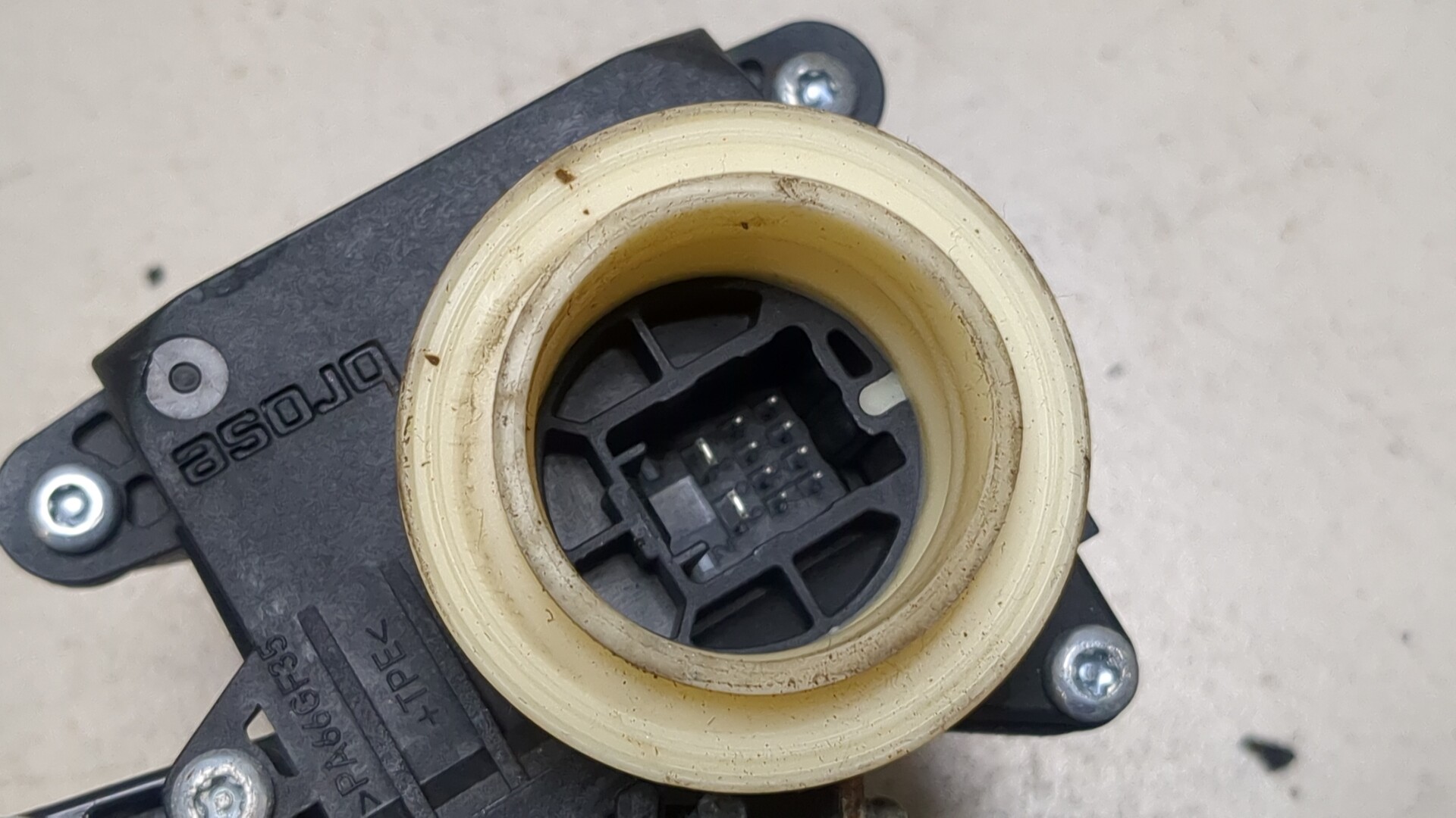 Стеклоподъемник электр. передний правый