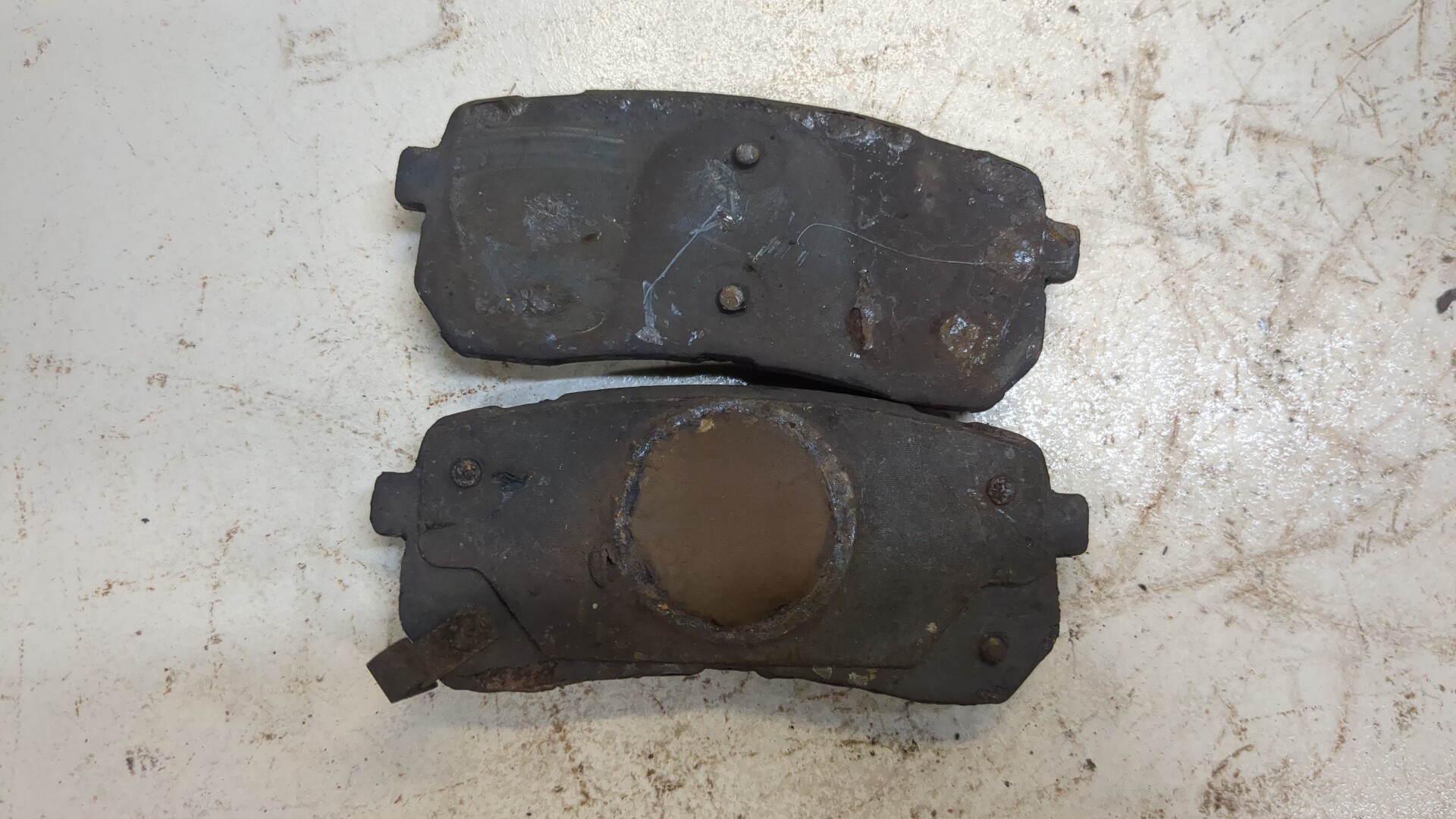 Колодки тормозные задние дисковые к-т