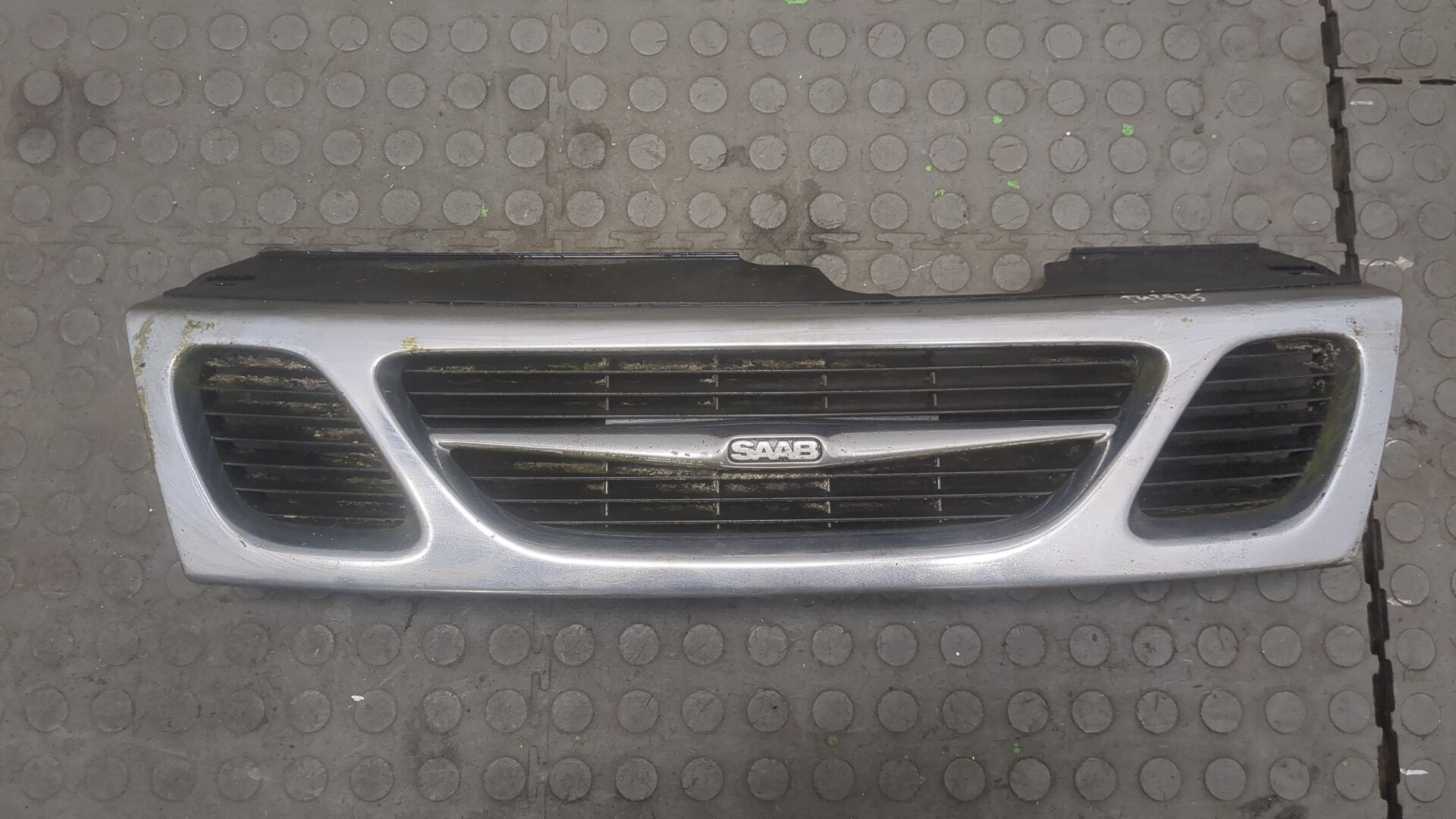 Решетка радиатора