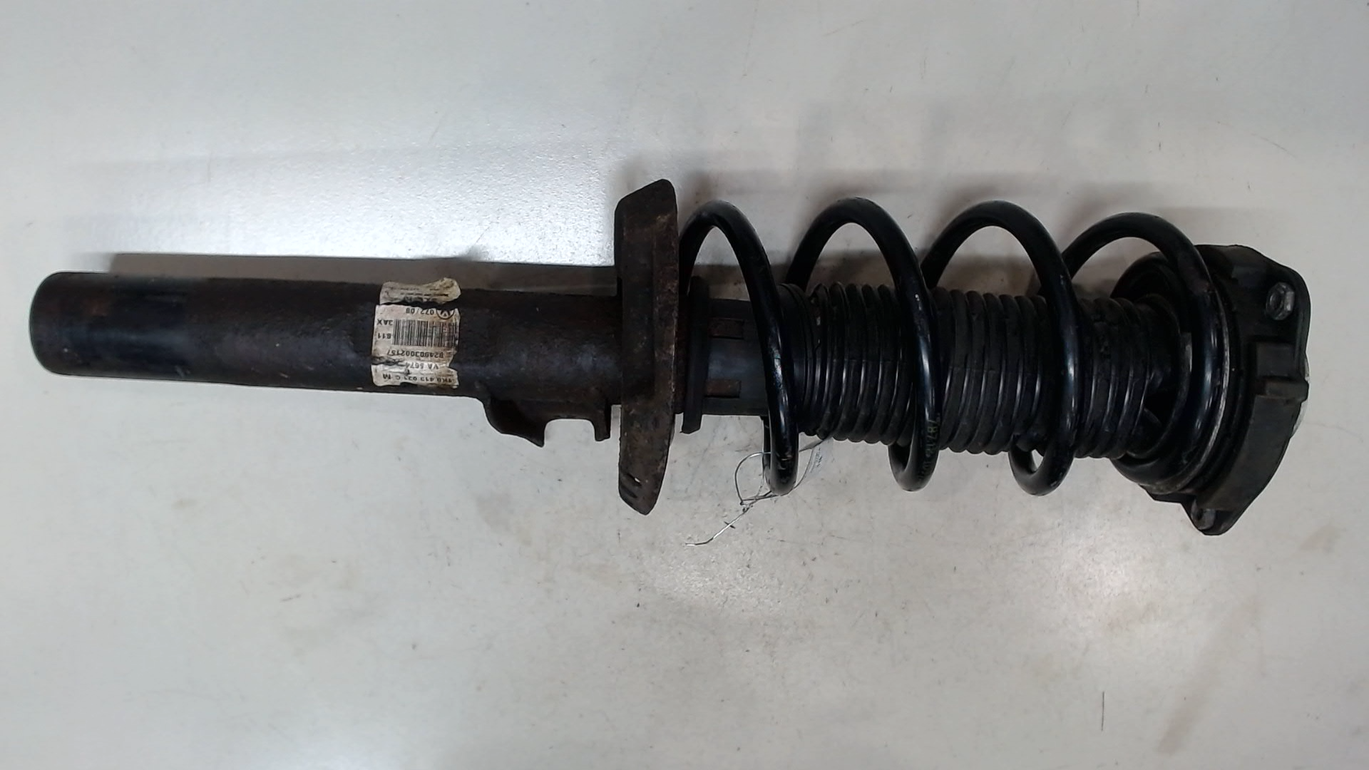 Амортизатор передний правый