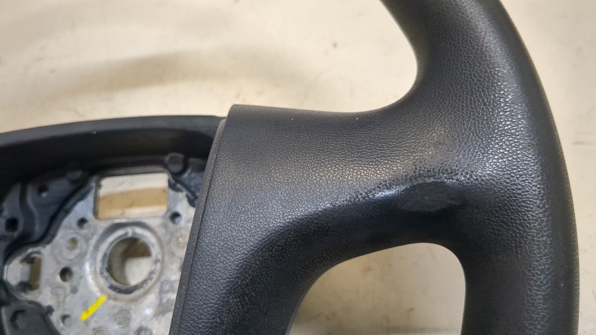 Рулевое колесо (руль)