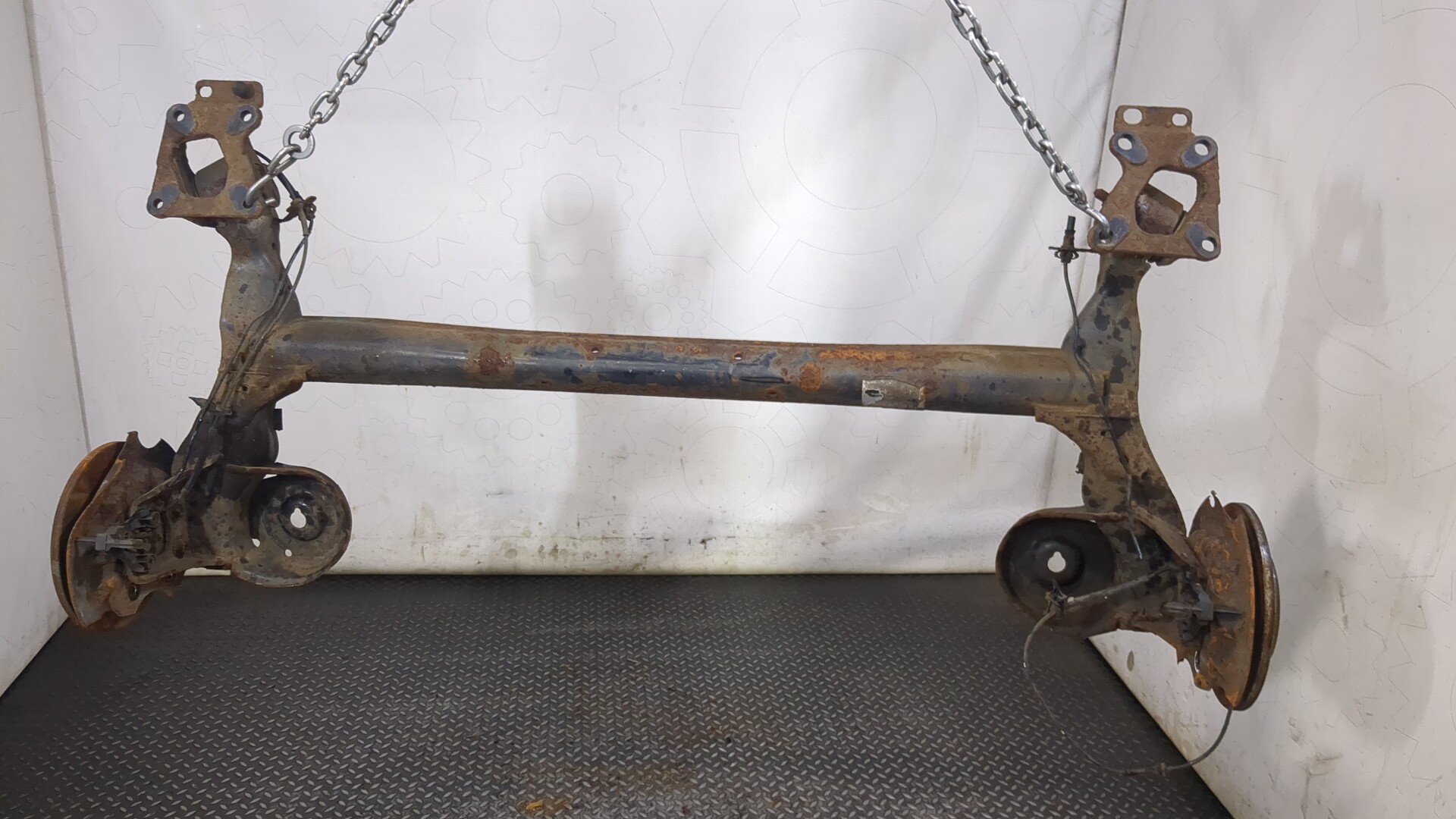 Балка задняя