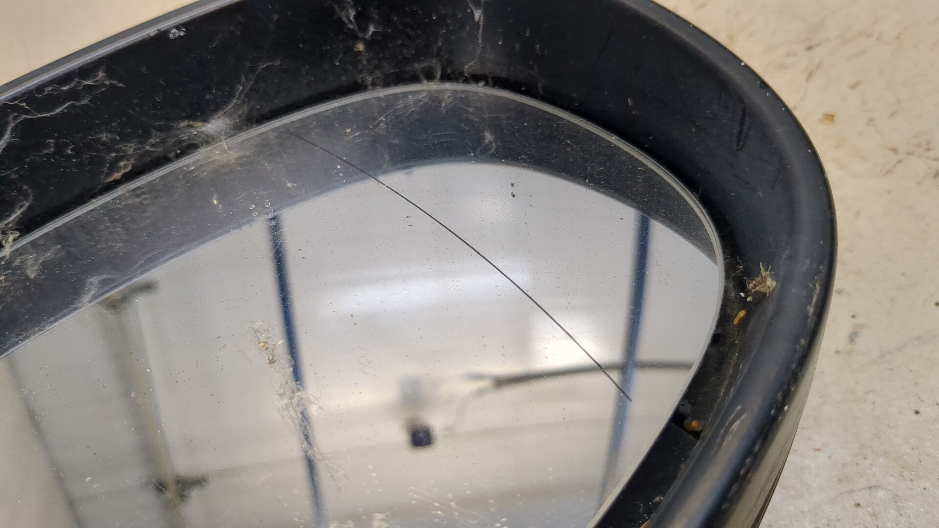 Зеркало правое электрическое