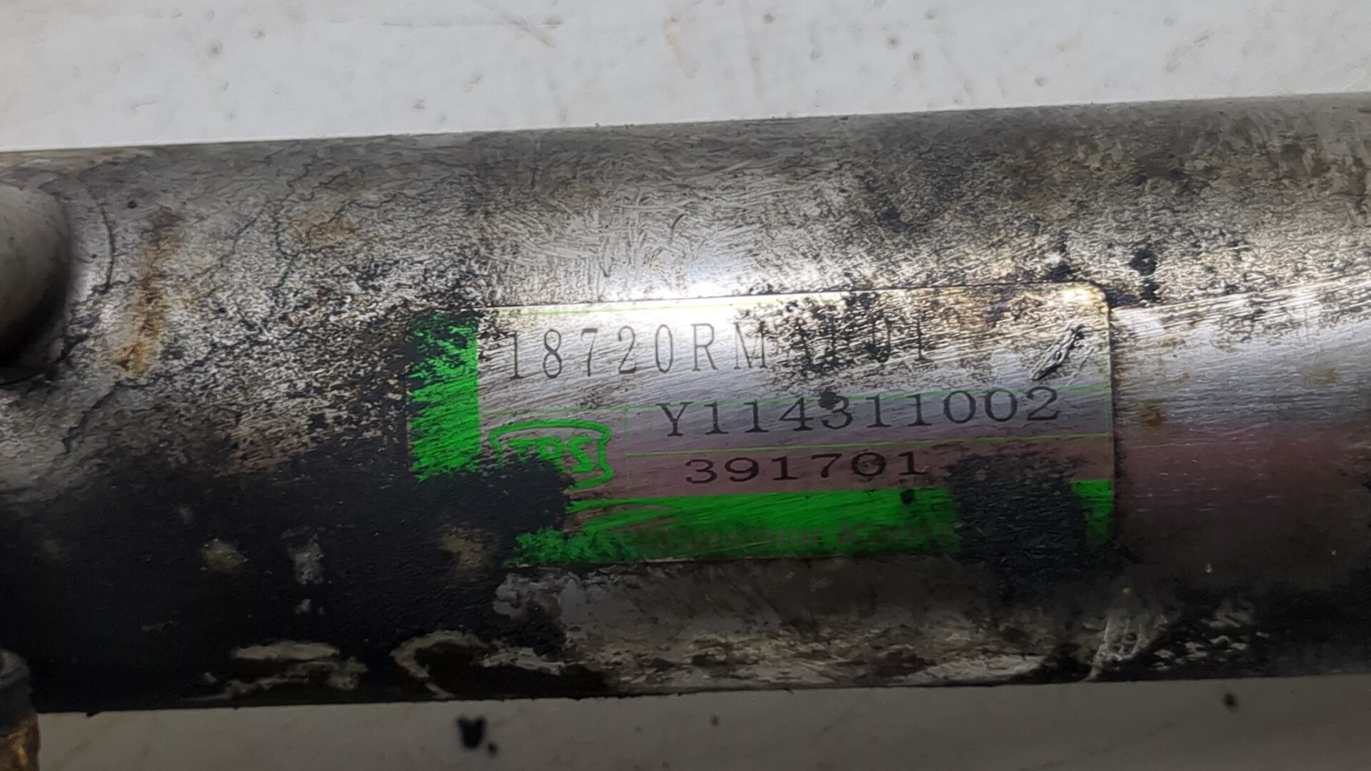 Тройник вентиляции картерных газов