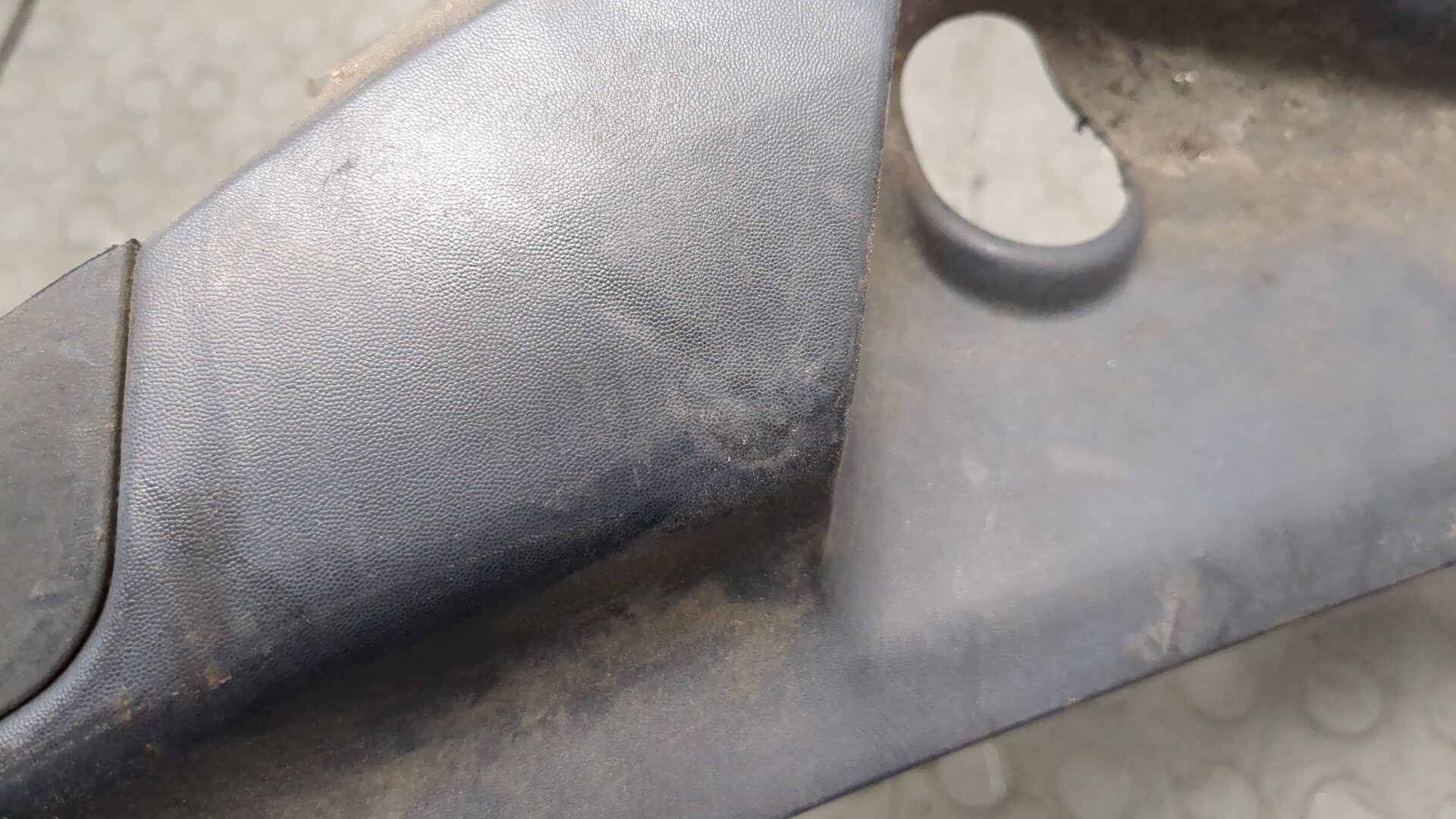 Решетка стеклоочистителей (Жабо)