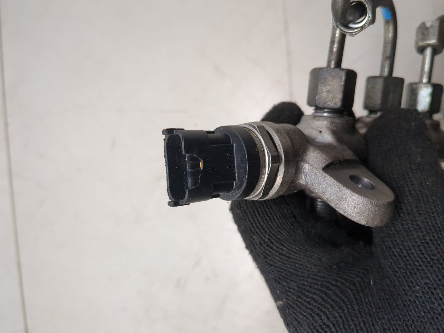 Рейка топливная (рампа)