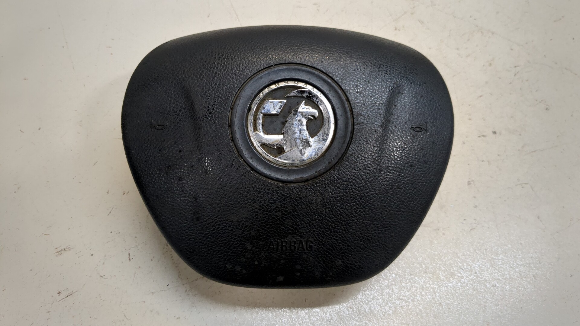 Подушка безопасности в рулевое колесо