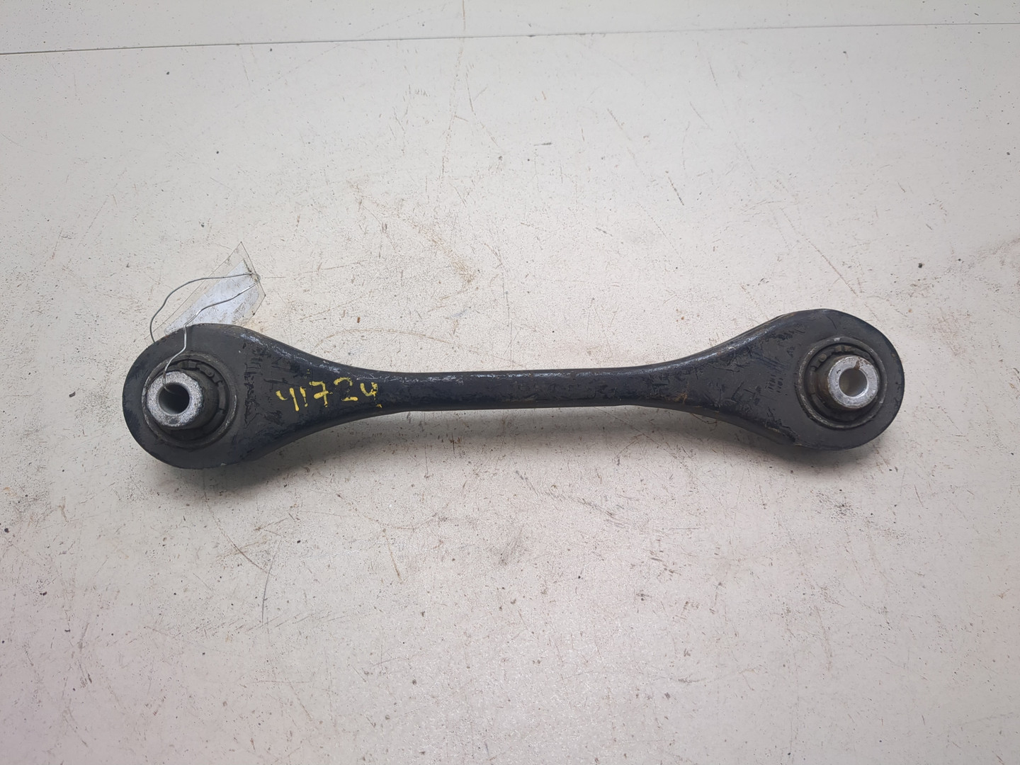 Рычаг задний