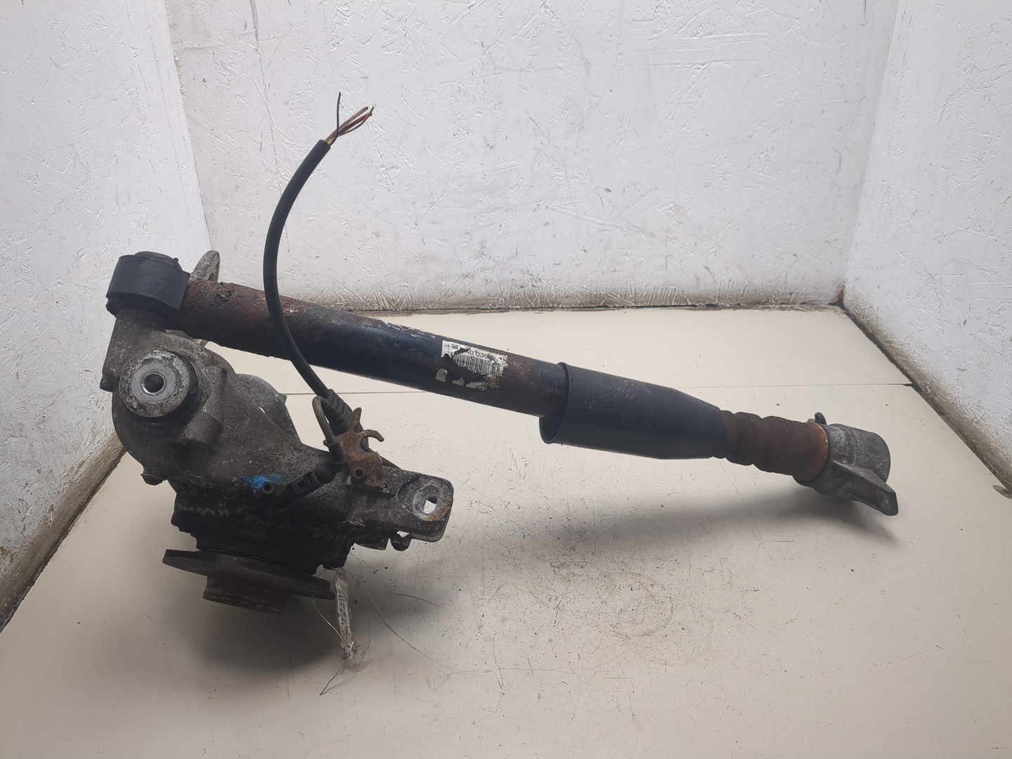 Кулак поворотный задний правый