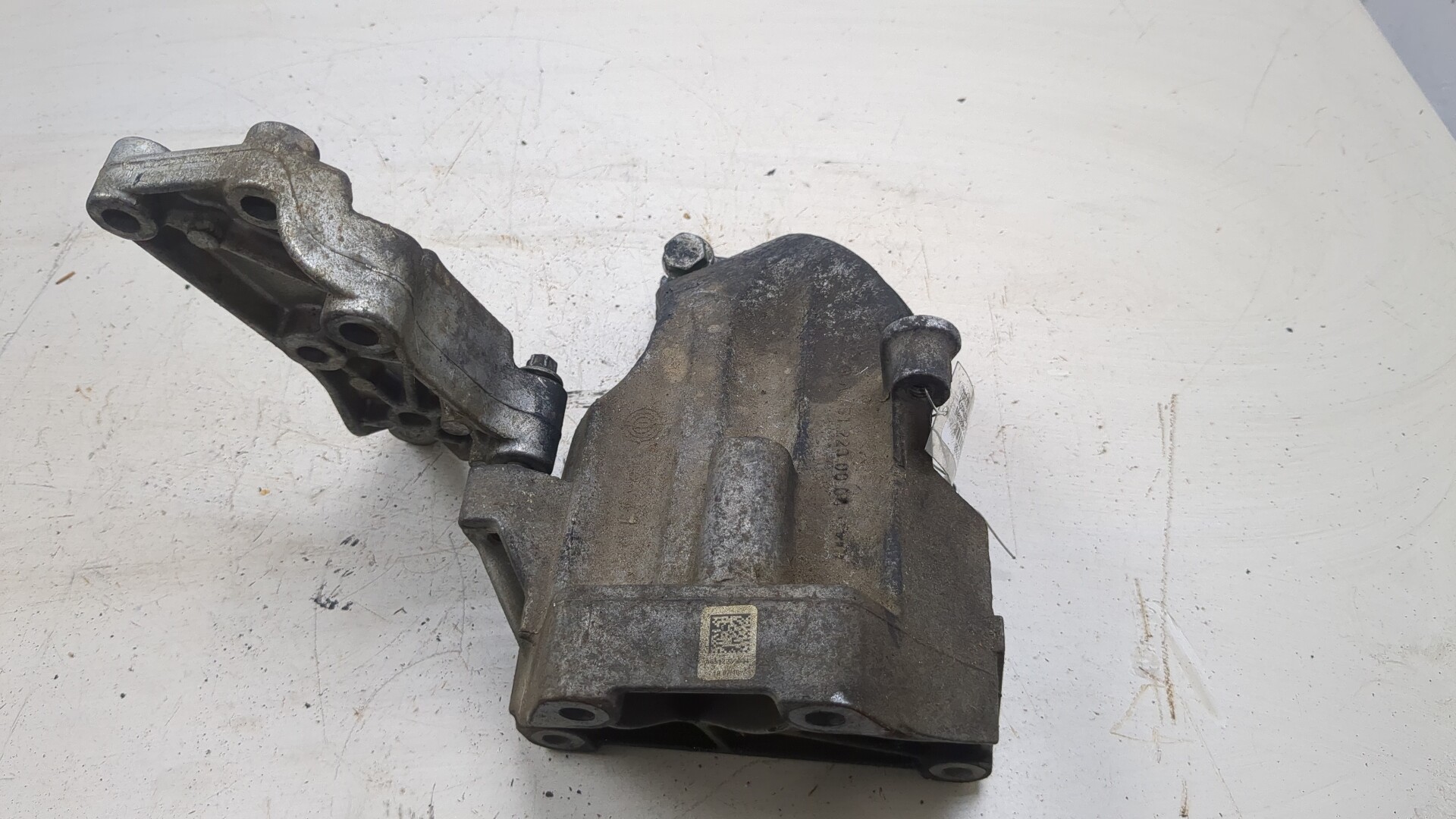 Кронштейн двигателя