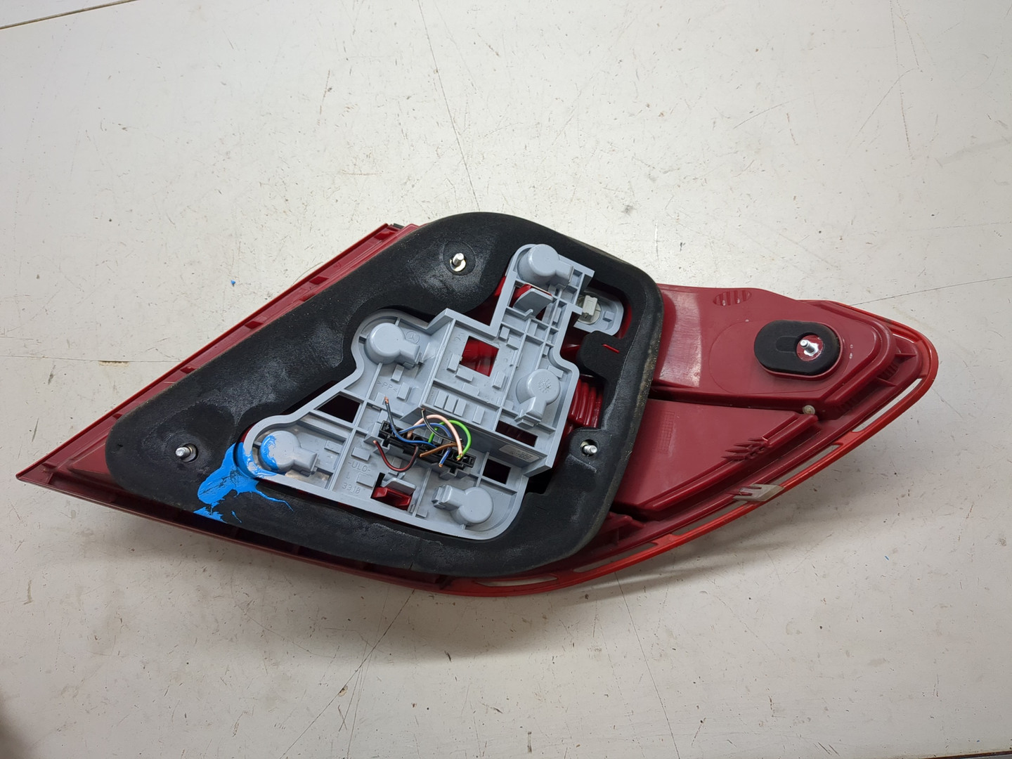 Фонарь задний левый