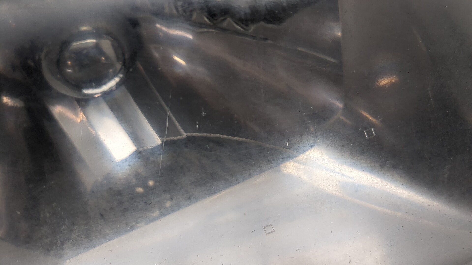 Фара правая