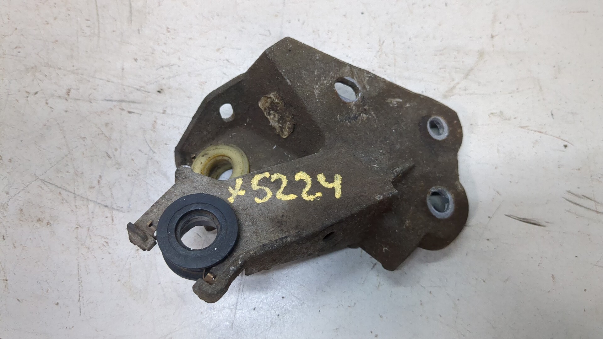 Кронштейн КПП