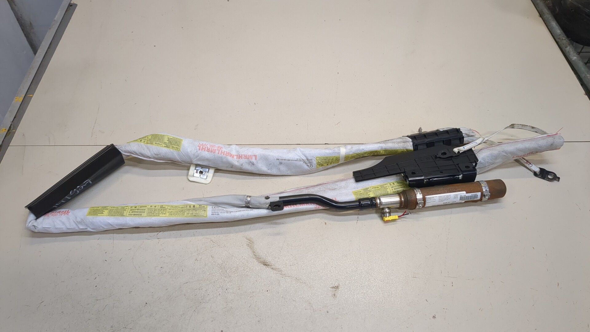 Подушка безопасности боковая (шторка)