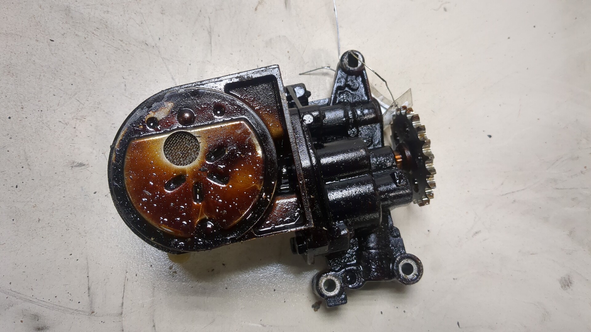 Насос масляный