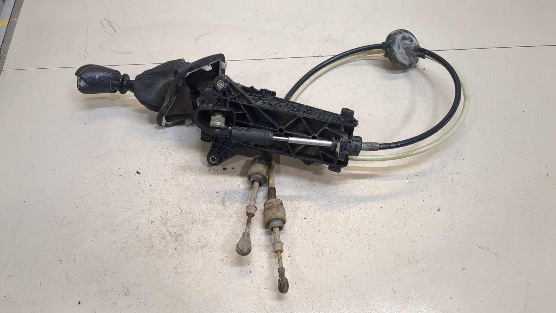 Кулиса МКПП / АКПП