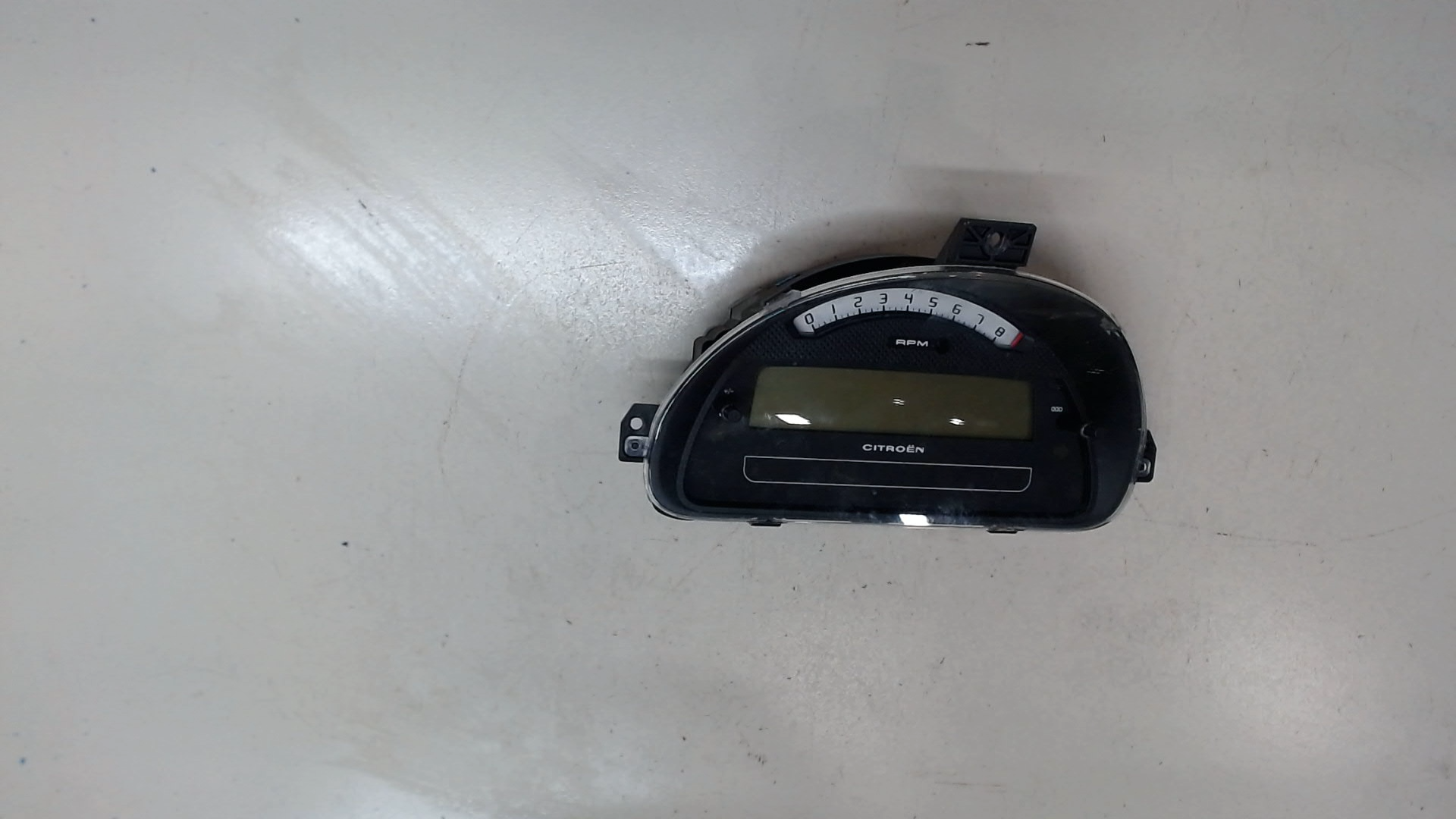 Панель приборов