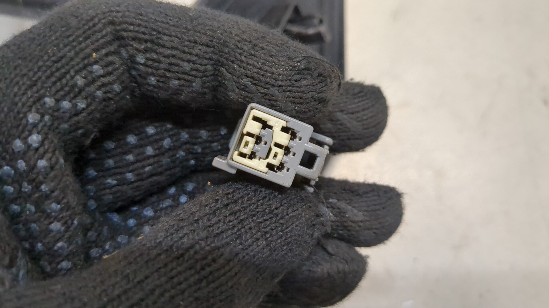 Зеркало левое электрическое