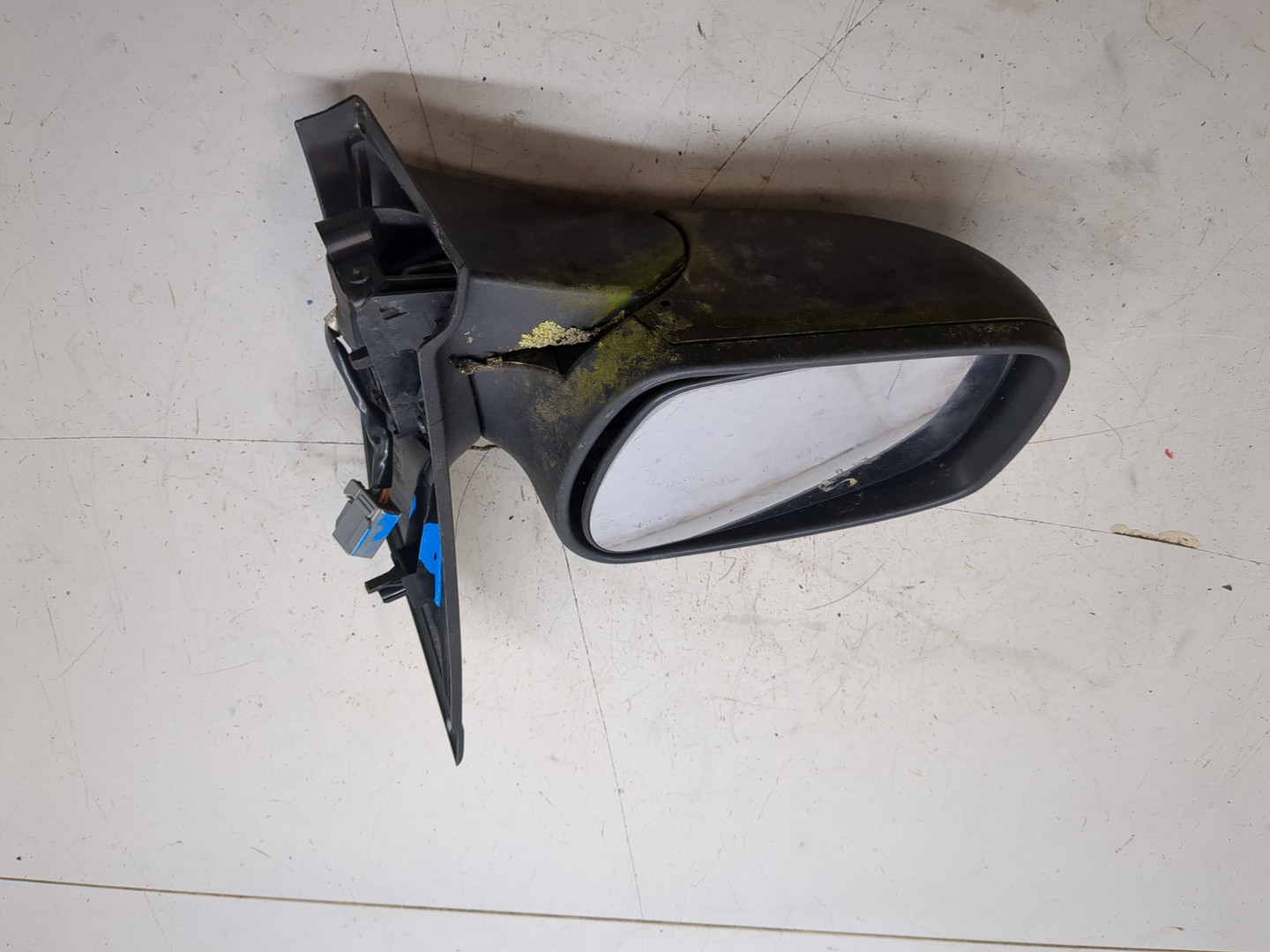 Зеркало левое электрическое