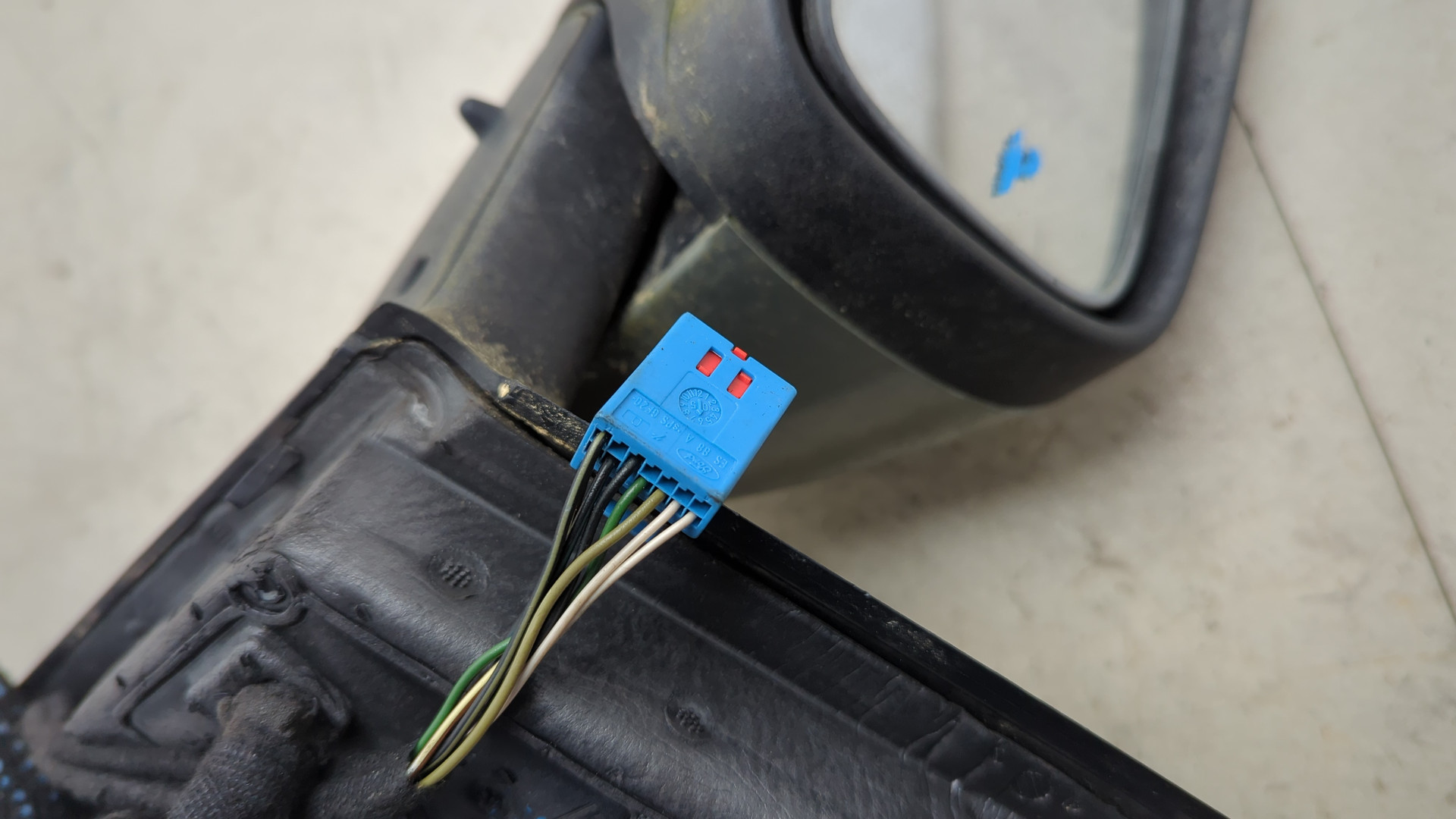 Зеркало левое электрическое