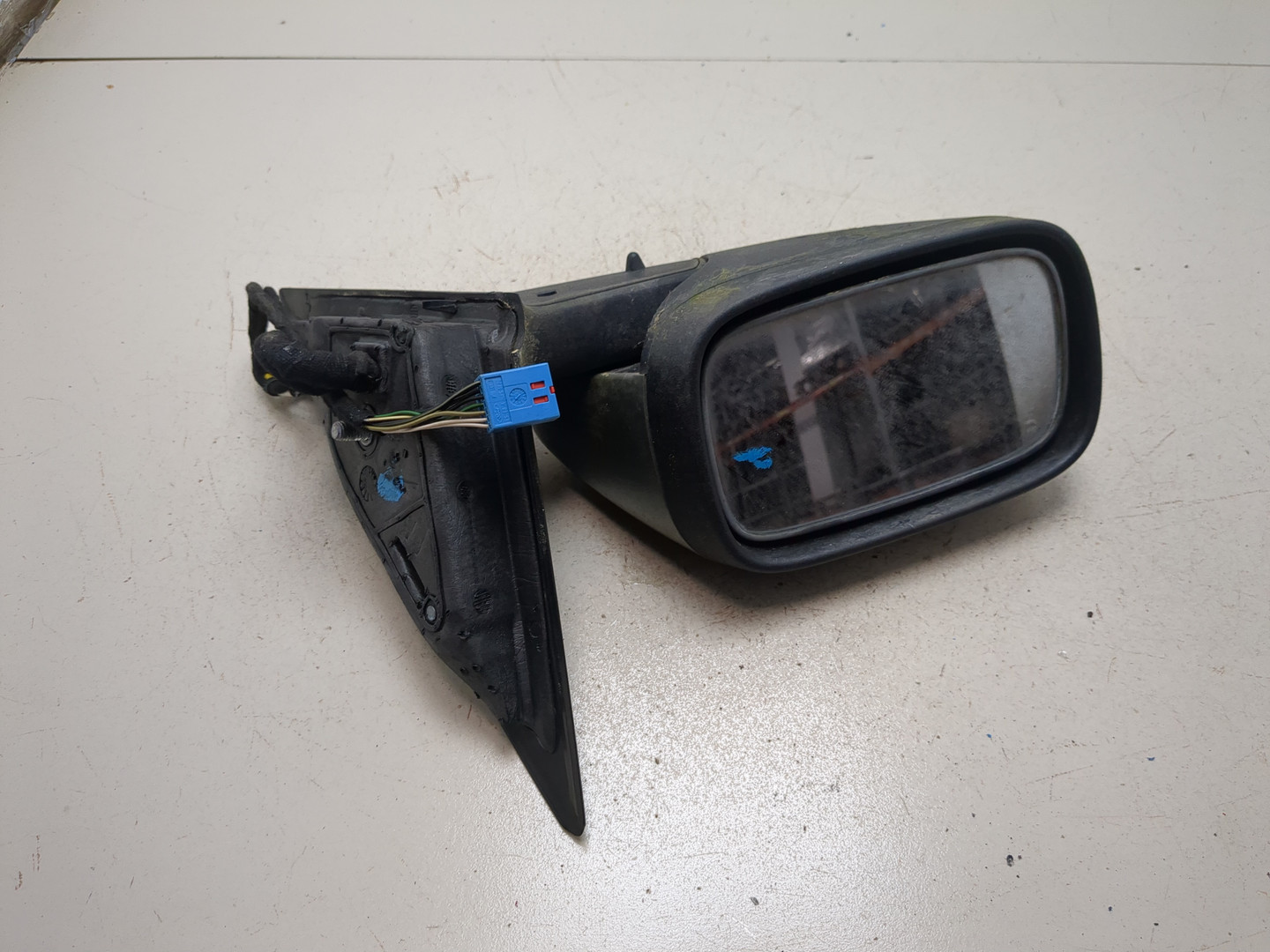 Зеркало левое электрическое