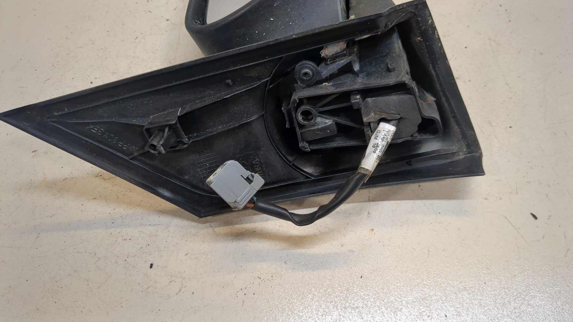 Зеркало правое электрическое