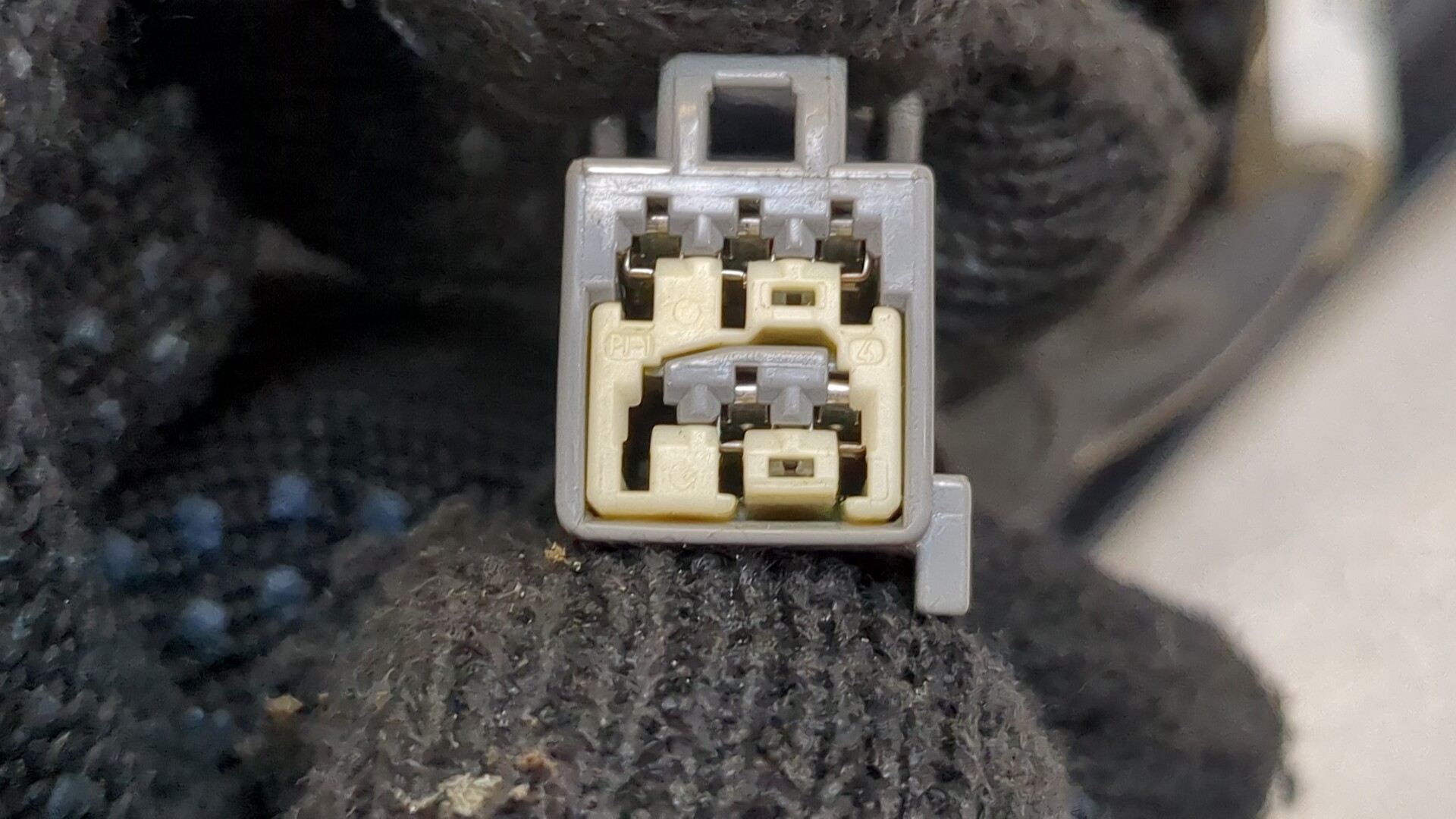 Зеркало правое электрическое