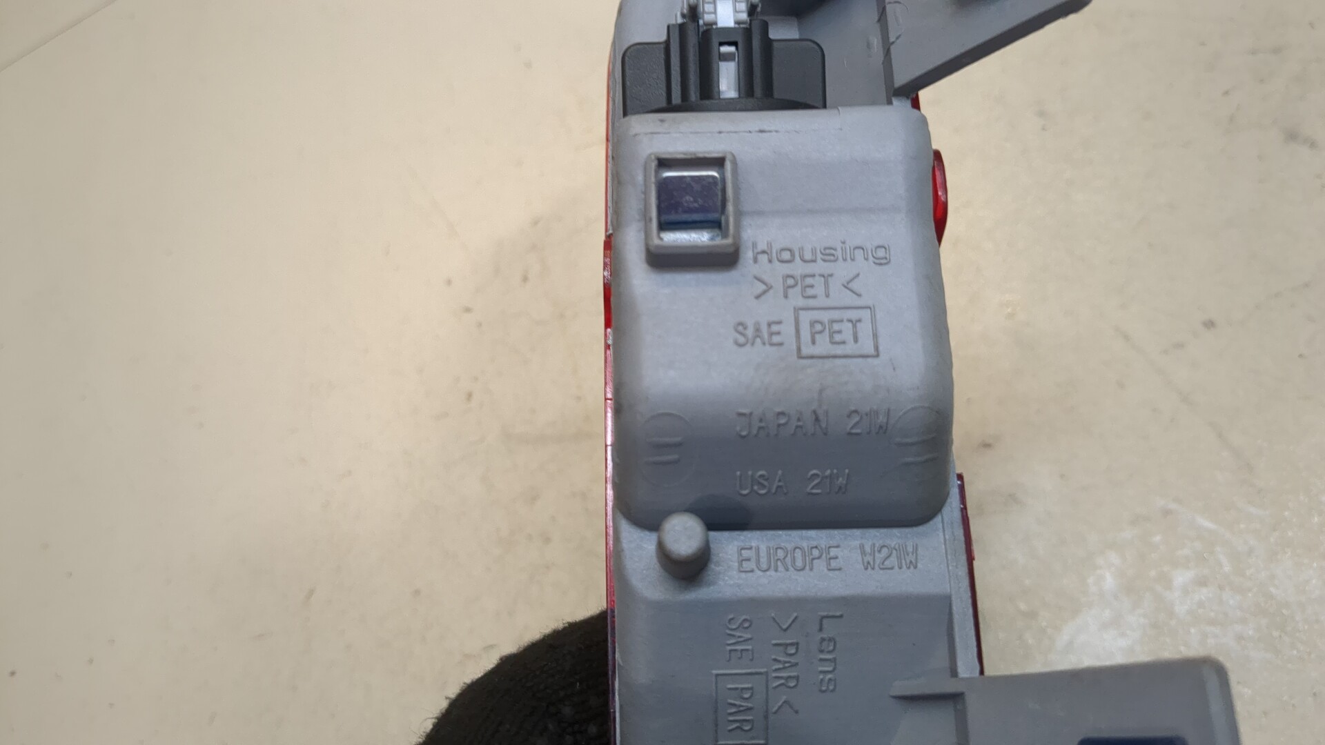 Фонарь задний (стоп сигнал)