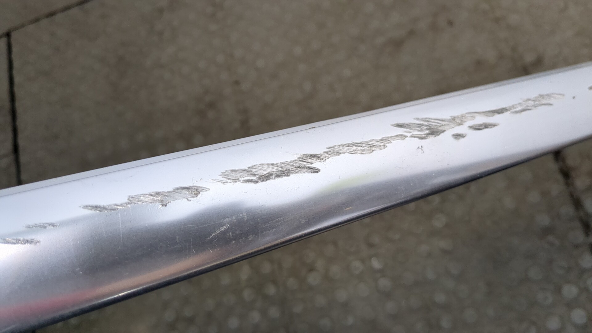 Рейлинг (релинг) правый (планка на крышу)