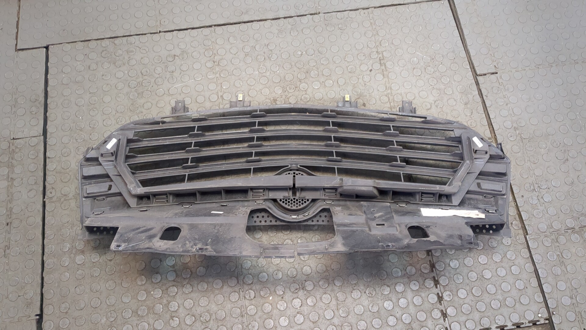 Решетка радиатора