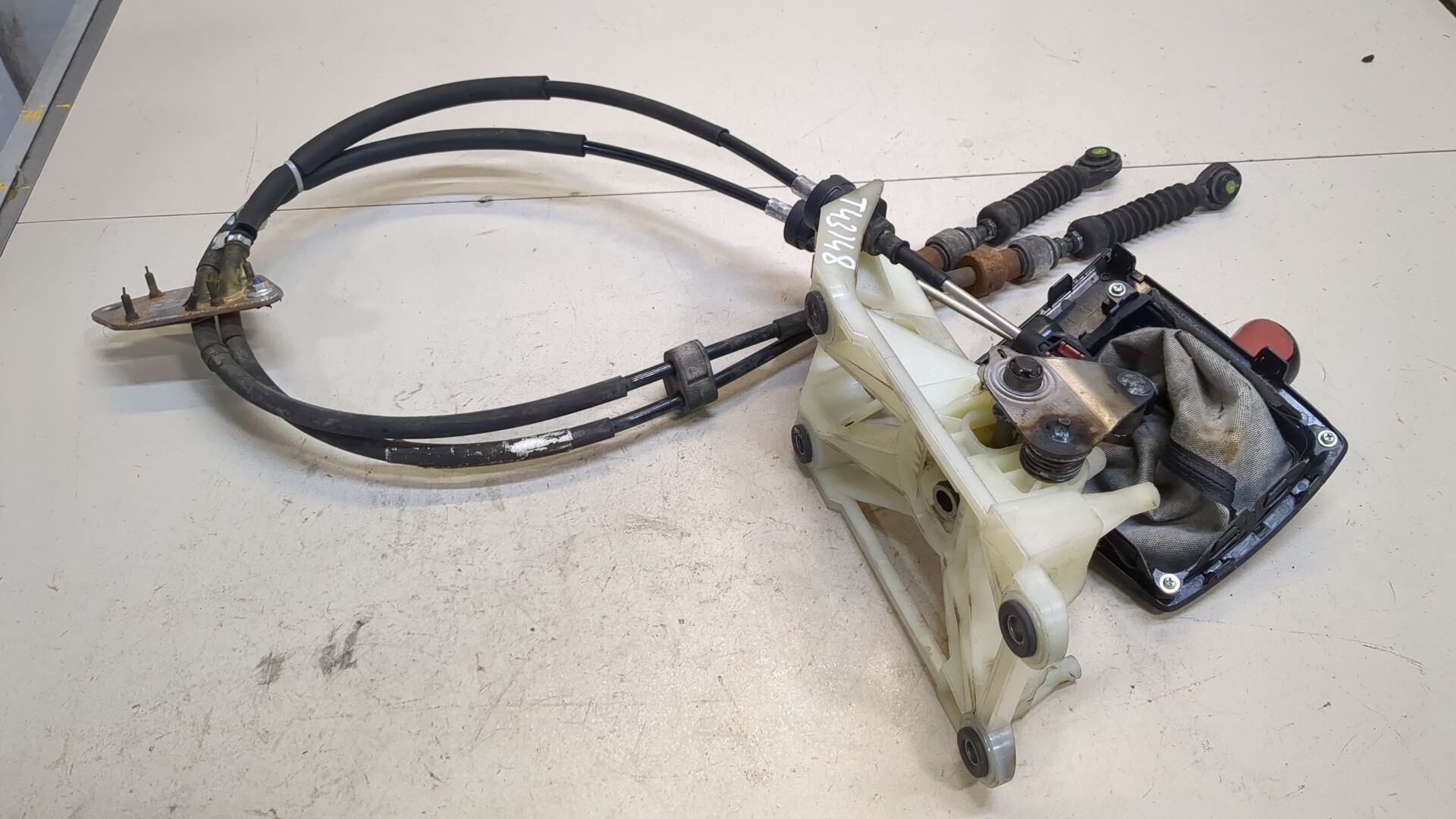 Кулиса МКПП / АКПП