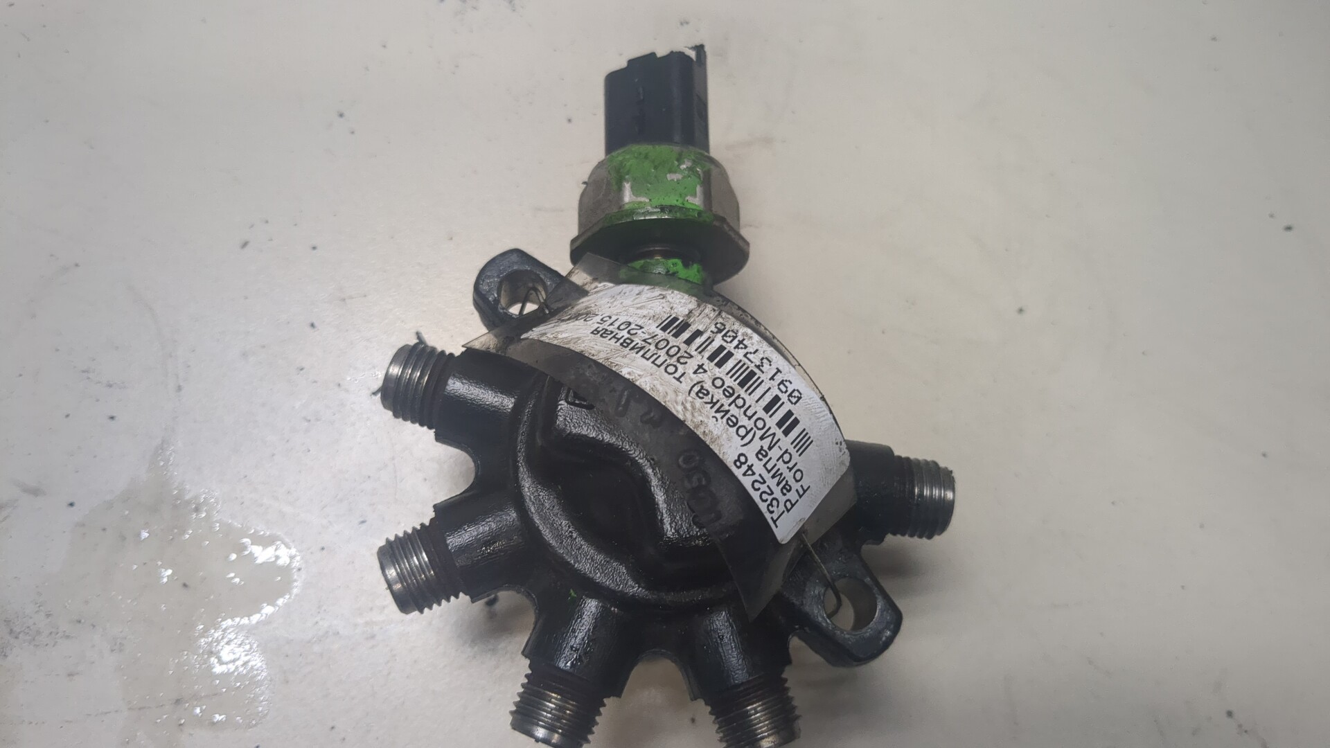 Рейка топливная (рампа)