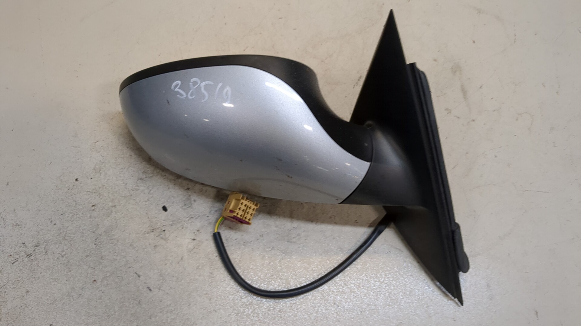 Зеркало правое электрическое