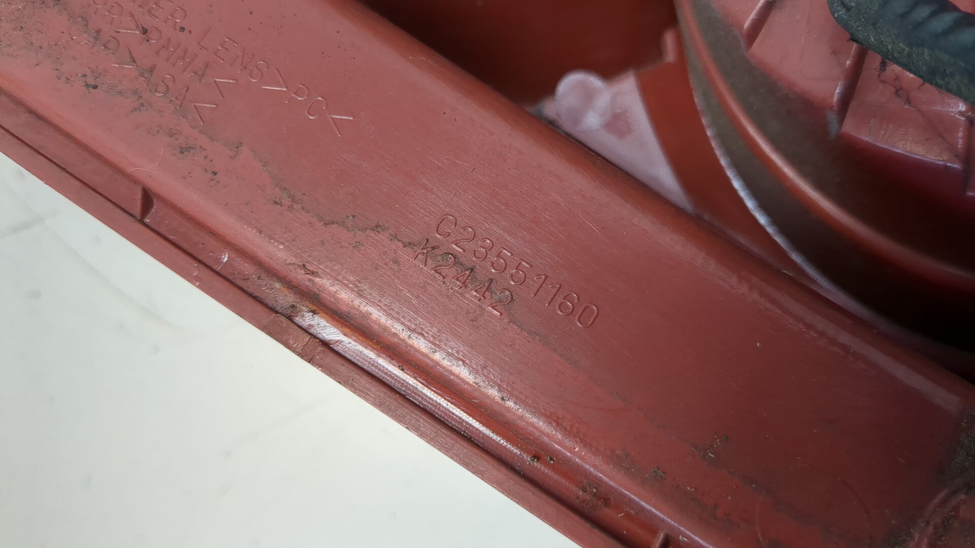 Фонарь задний левый