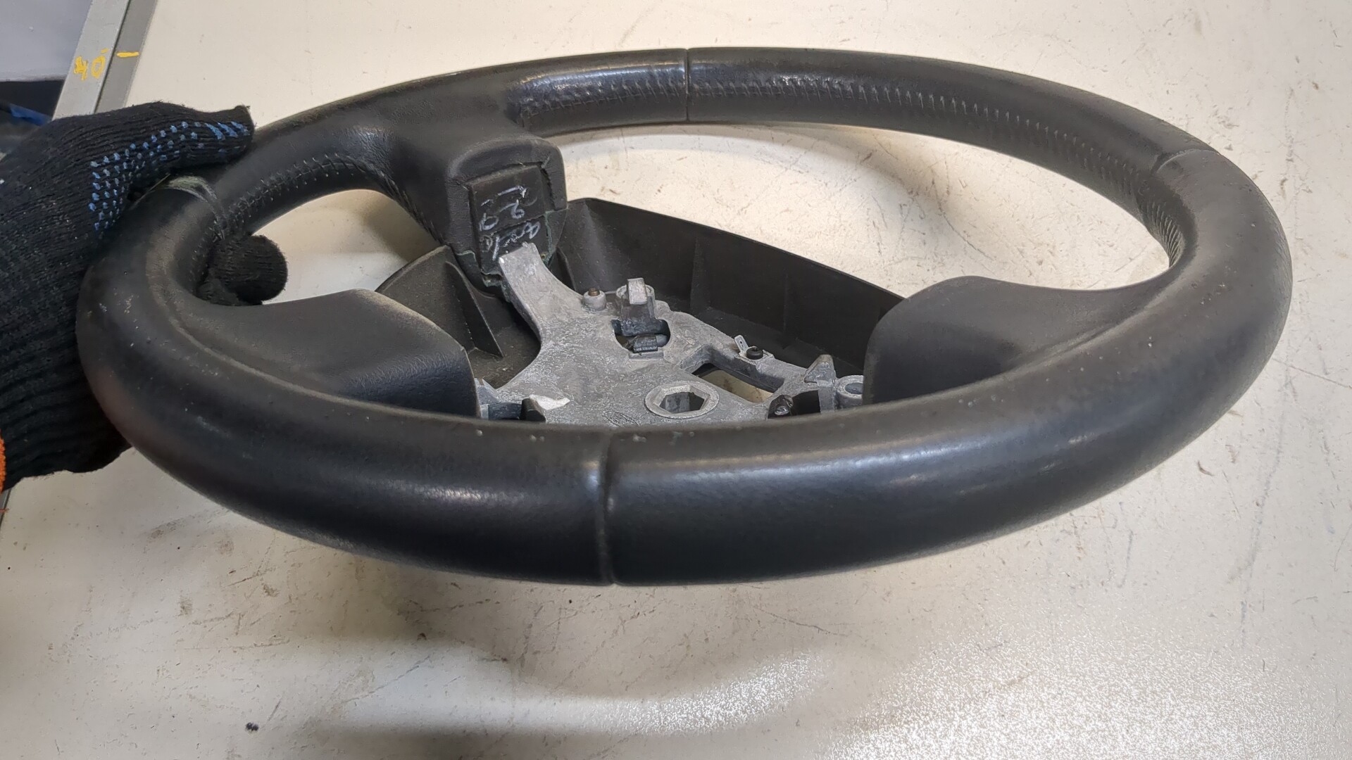 Рулевое колесо (руль)