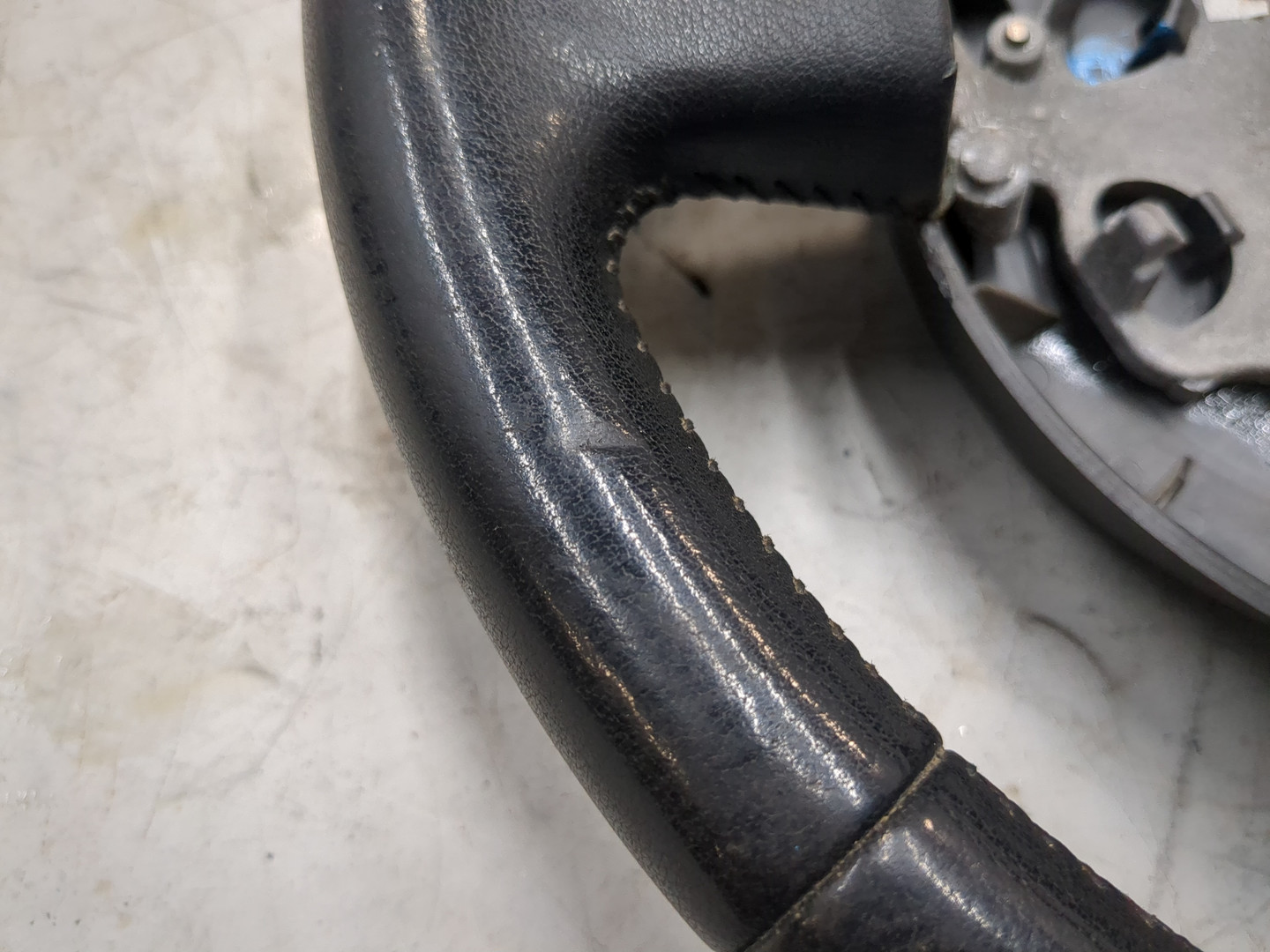 Рулевое колесо (руль)