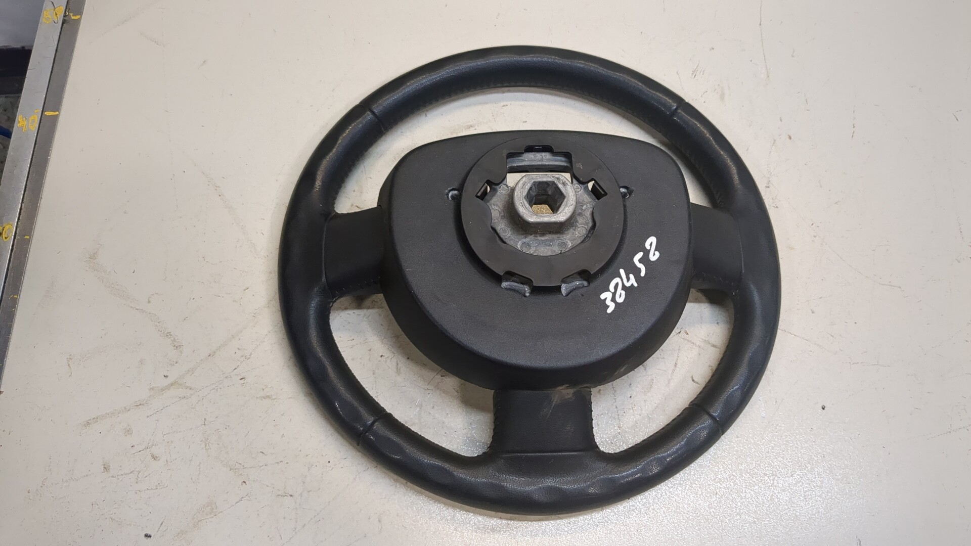 Рулевое колесо (руль)