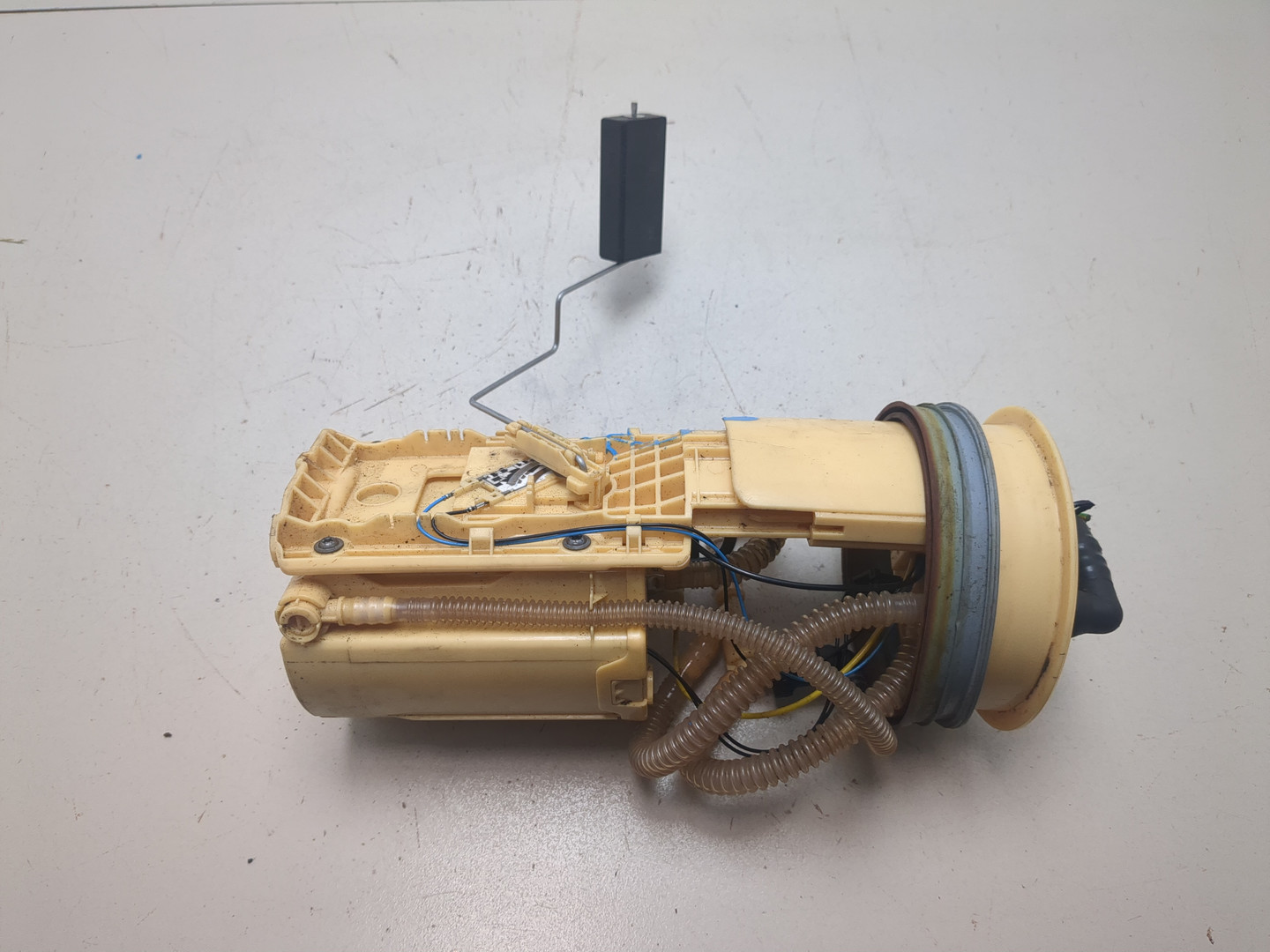 Насос топливный электрический